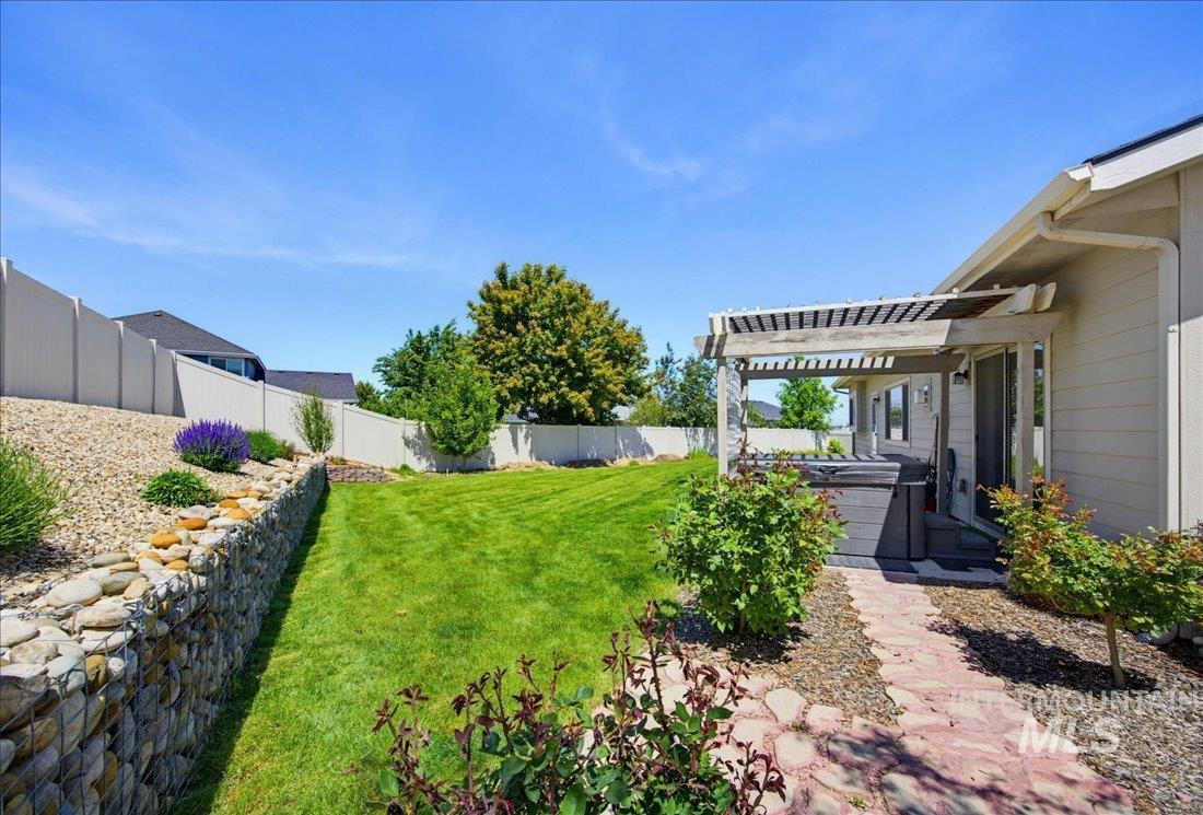 11116 W Brett Drive, Nampa, Idaho 83686, 3 Bedrooms, 2 Bathrooms, Residential For Sale, Price $589,000, 98986131