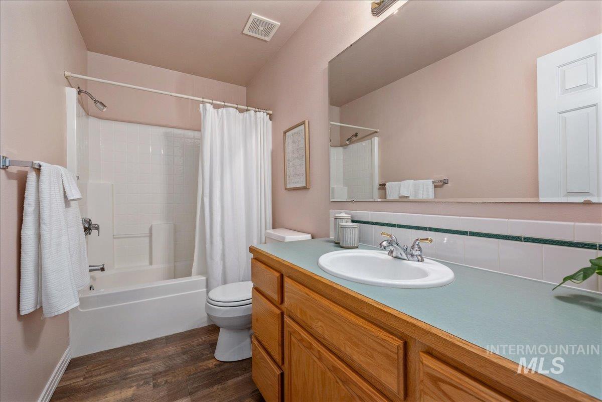 3872 N Bayou Lane, Garden City, Idaho 83703, 2 Bedrooms, 2 Bathrooms, Residential For Sale, Price $415,000,MLS 98986132