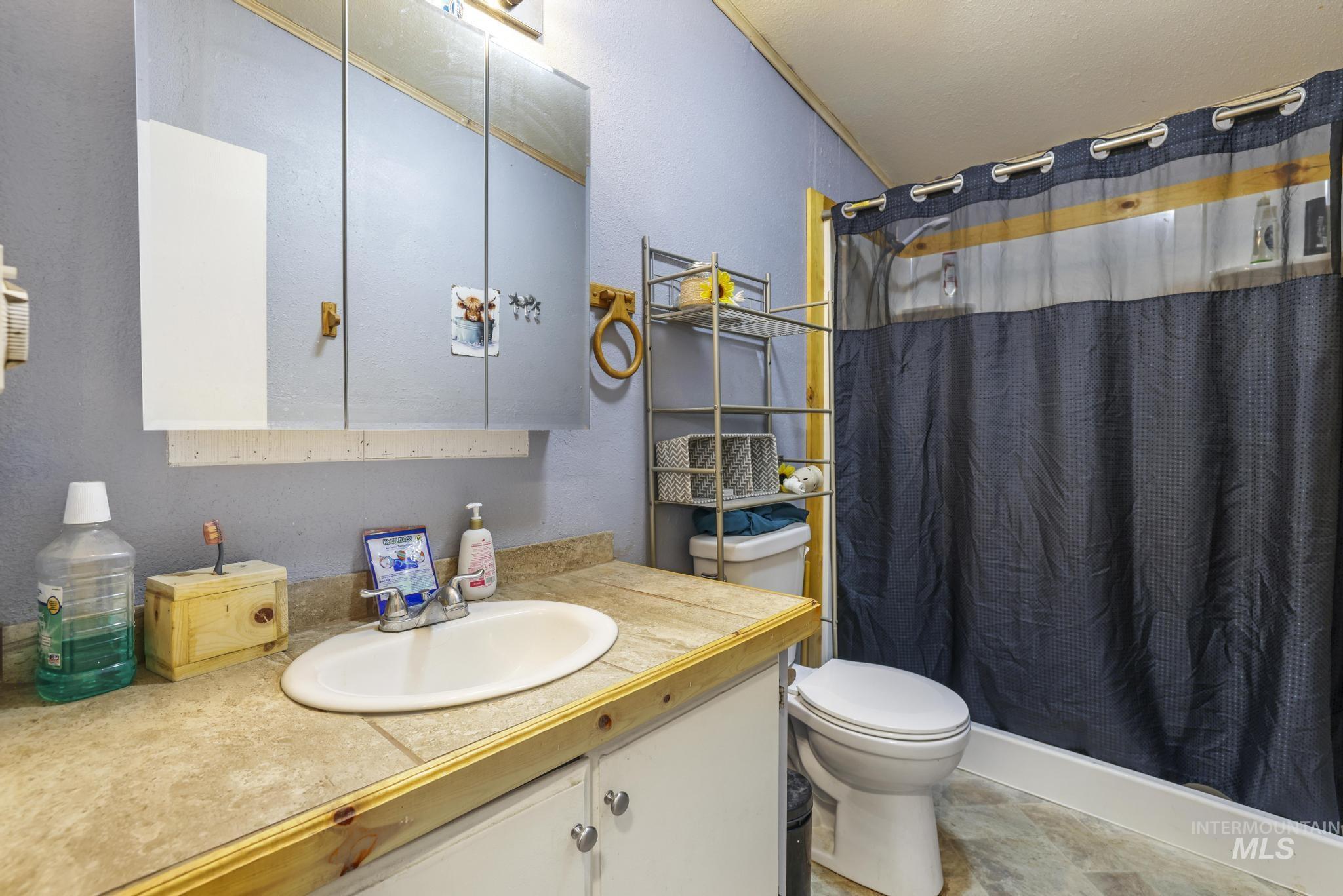 89 S 860 Road West, Paul, Idaho 83347-0000, 3 Bedrooms, 2 Bathrooms, Residential For Sale, Price $320,000, 98986133