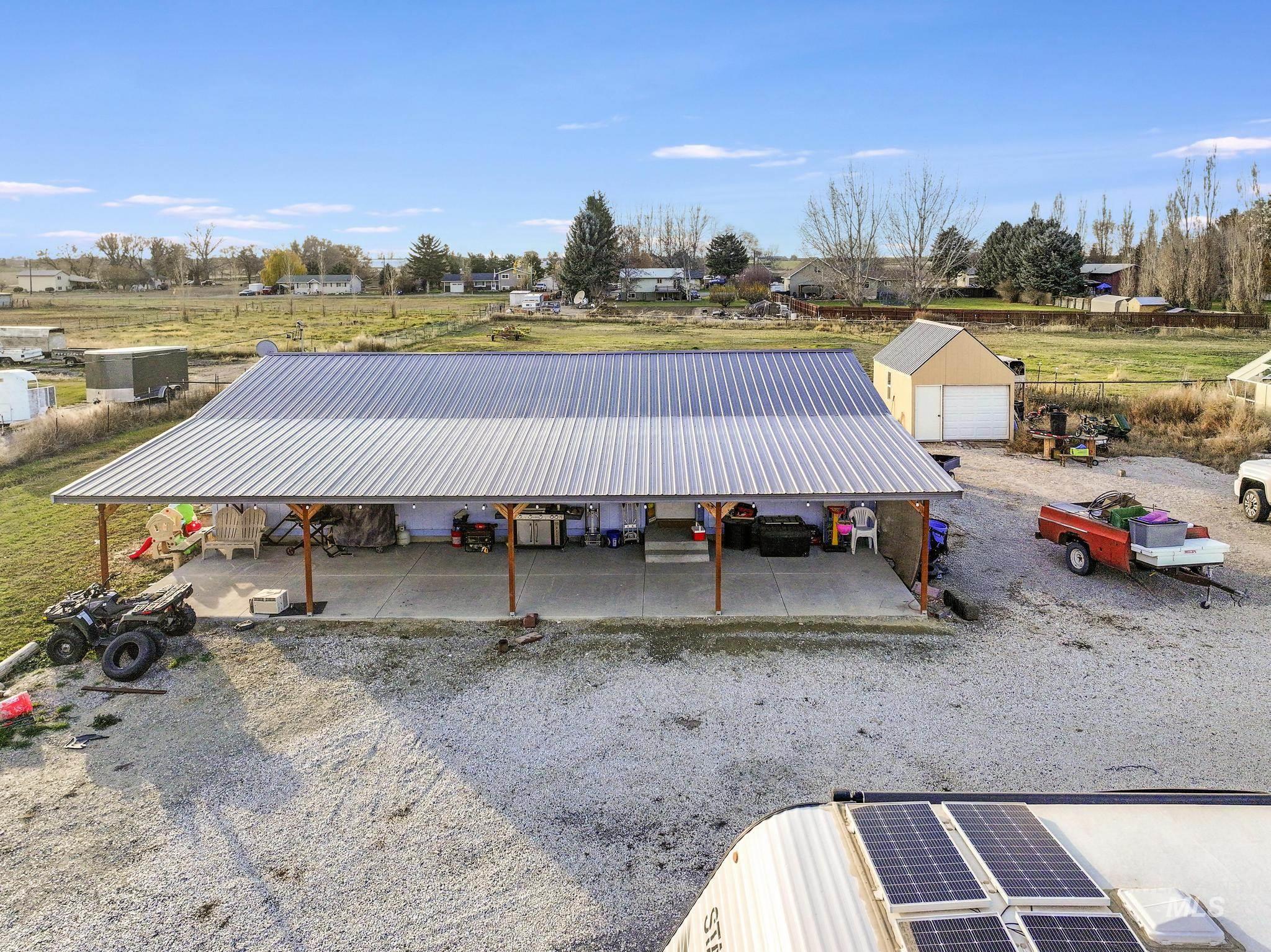 89 S 860 Road West, Paul, Idaho 83347-0000, 3 Bedrooms, 2 Bathrooms, Residential For Sale, Price $320,000, 98986133