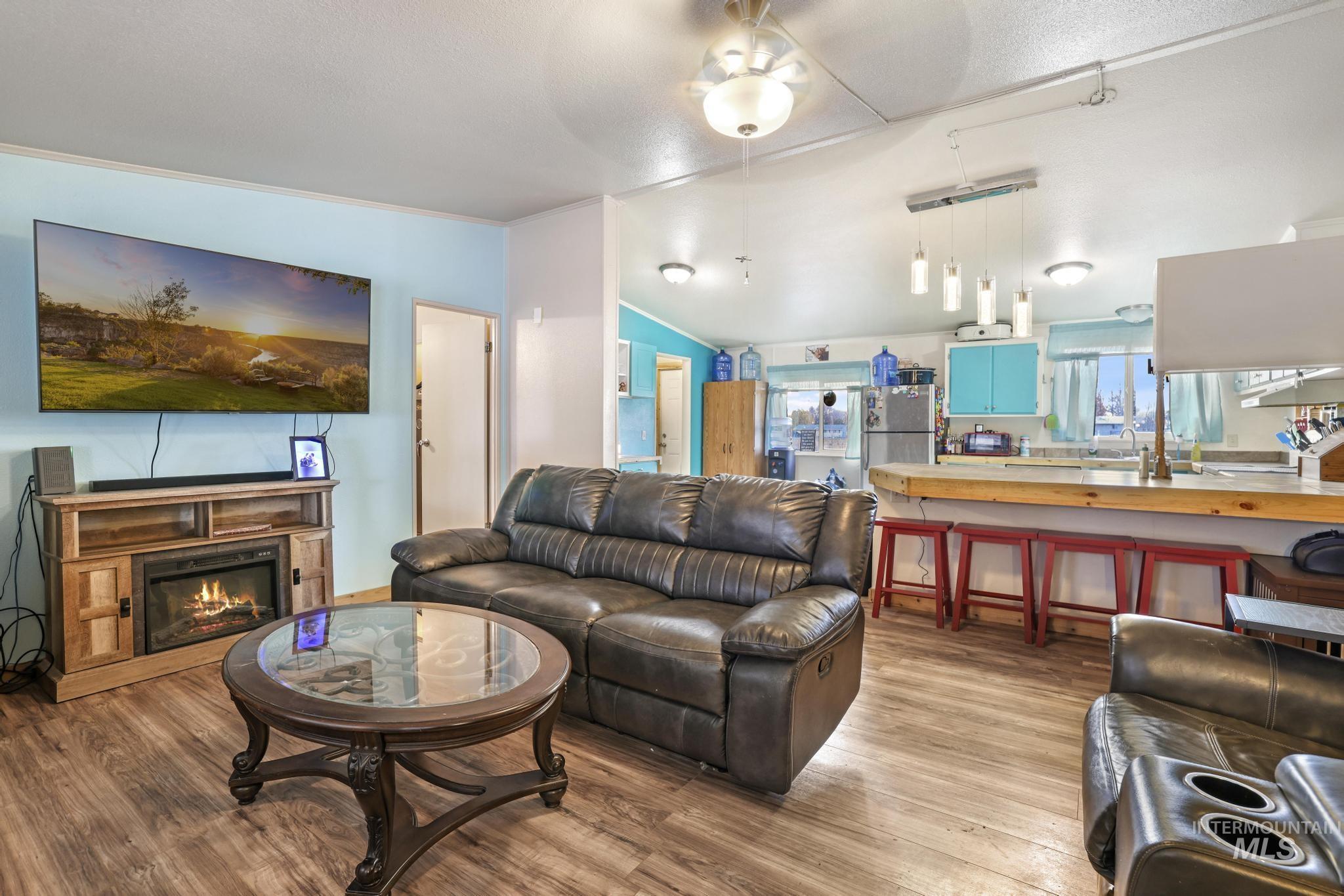 89 S 860 Road West, Paul, Idaho 83347-0000, 3 Bedrooms, 2 Bathrooms, Residential For Sale, Price $320,000, 98986133