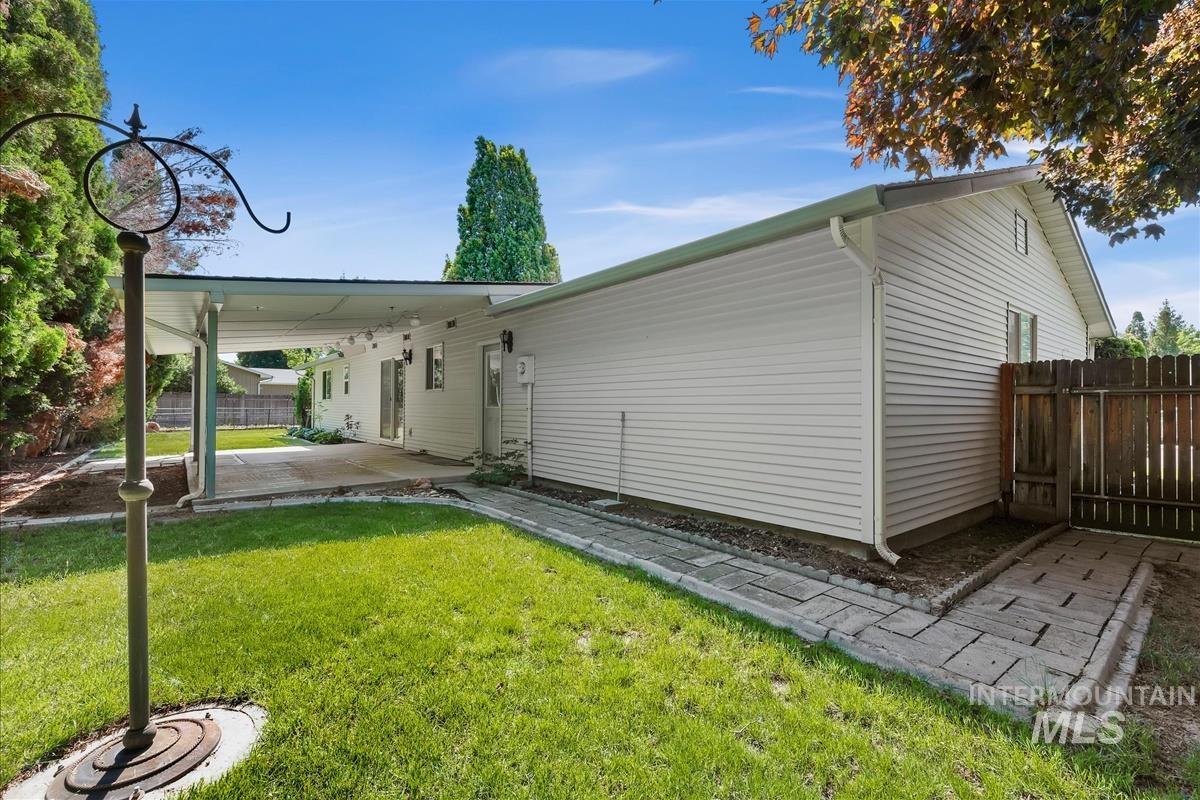 580 E Amanita St, Eagle, Idaho 83616-0000, 3 Bedrooms, 2 Bathrooms, Residential For Sale, Price $446,950,MLS 98986134