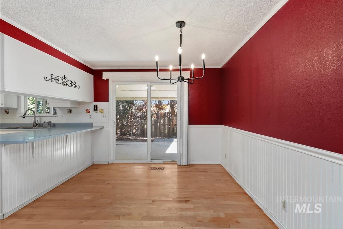 580 E Amanita St, Eagle, Idaho 83616-0000, 3 Bedrooms, 2 Bathrooms, Residential For Sale, Price $446,950,MLS 98986134