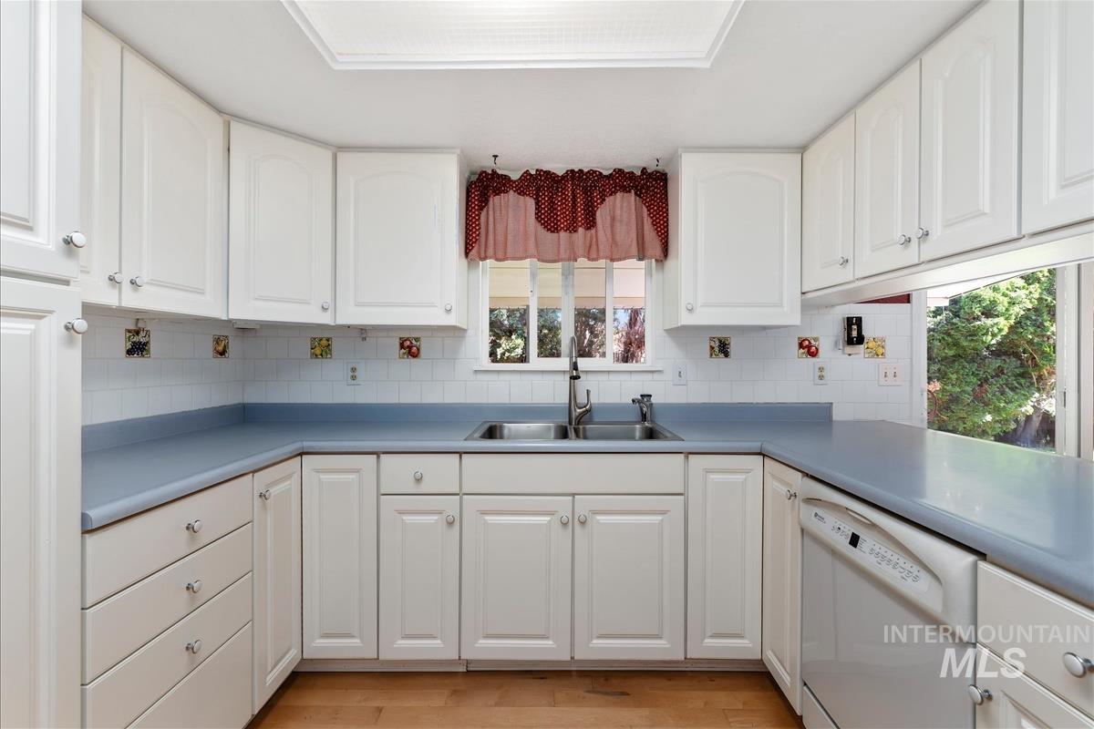 580 E Amanita St, Eagle, Idaho 83616-0000, 3 Bedrooms, 2 Bathrooms, Residential For Sale, Price $446,950,MLS 98986134