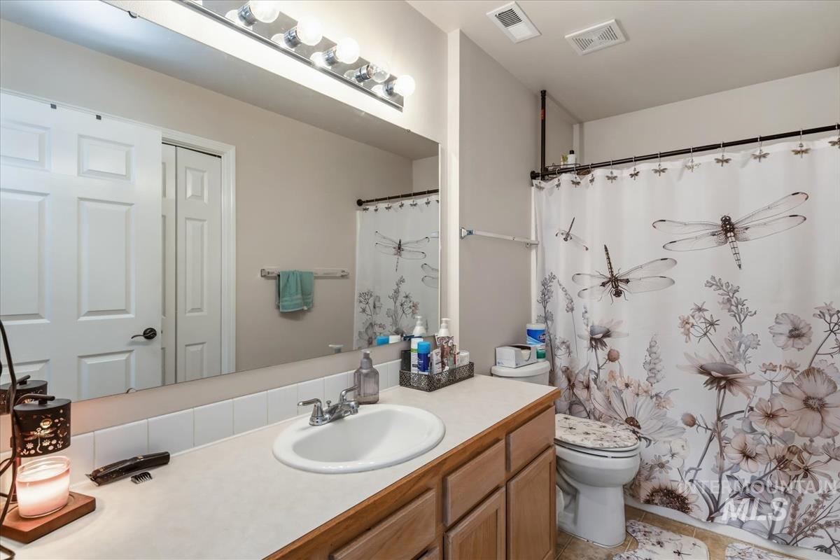 98 E Waterbury Ln, Meridian, Idaho 83646, 2 Bedrooms, 2 Bathrooms, Residential For Sale, Price $305,000, 98986138