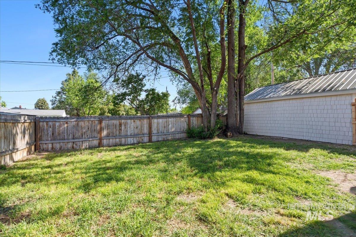 312 Sherman, Nampa, Idaho 83651, 2 Bedrooms, 1 Bathroom, Residential For Sale, Price $327,000, 98986139