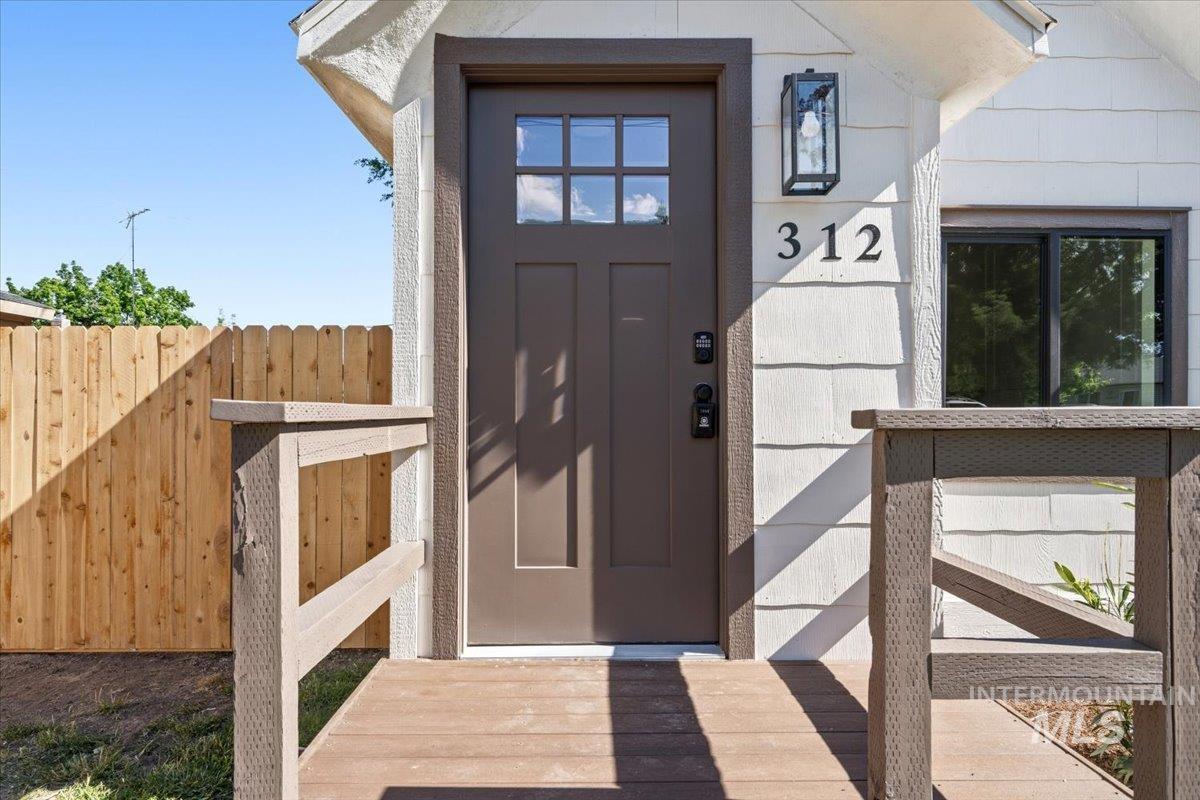312 Sherman, Nampa, Idaho 83651, 2 Bedrooms, 1 Bathroom, Residential For Sale, Price $327,000, 98986139