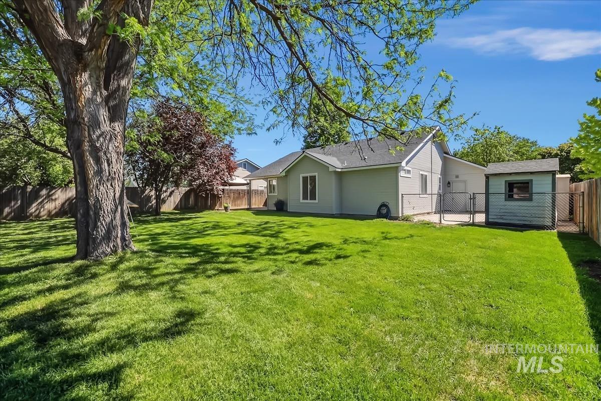 603 N Flauson Ave, Kuna, Idaho 83634, 3 Bedrooms, 2 Bathrooms, Residential For Sale, Price $359,900,MLS 98986140