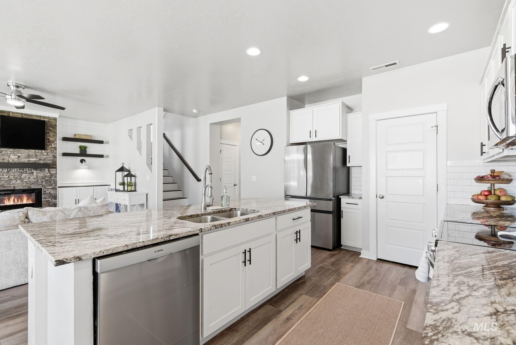 3212 S Caesar Pl, Meridian, Idaho 83642, 5 Bedrooms, 2.5 Bathrooms, Residential For Sale, Price $589,900, 98986141