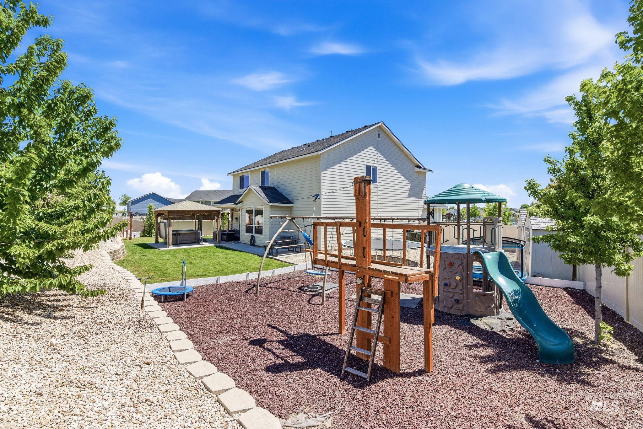 3212 S Caesar Pl, Meridian, Idaho 83642, 5 Bedrooms, 2.5 Bathrooms, Residential For Sale, Price $589,900, 98986141