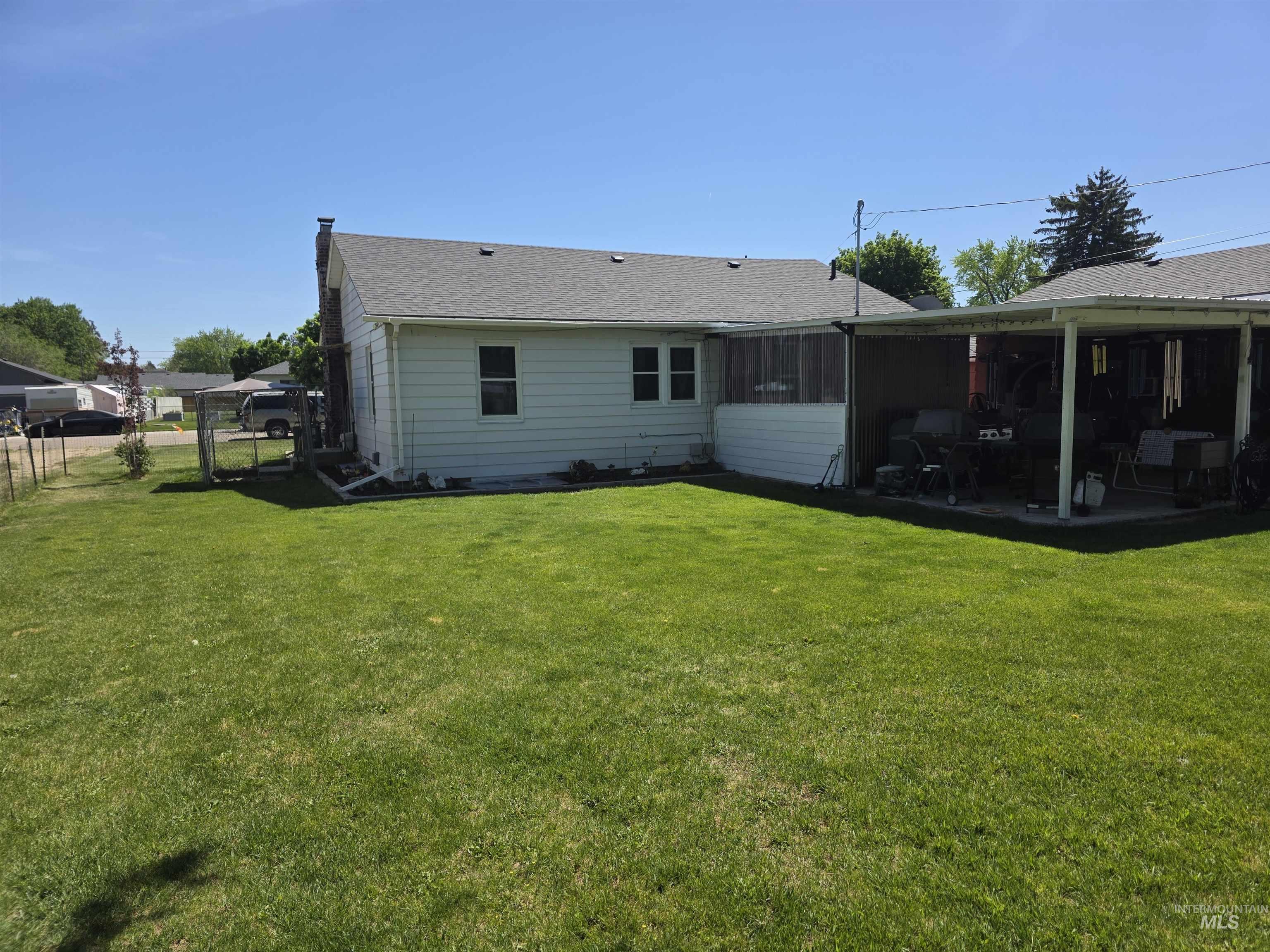 811 S Florence, Nampa, Idaho 83686, 4 Bedrooms, 2 Bathrooms, Residential For Sale, Price $545,000, 98986142