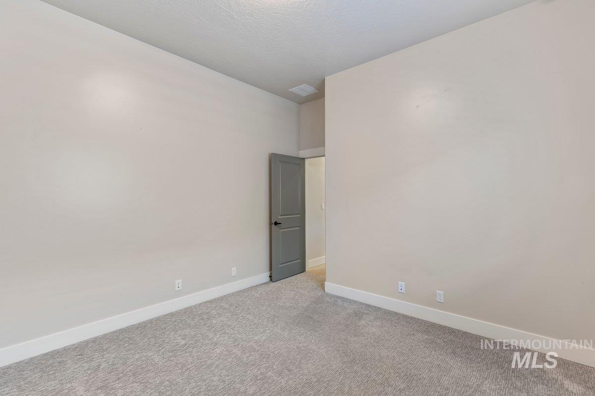 4602 S Selatir Way, Meridian, Idaho 83642, 3 Bedrooms, 2 Bathrooms, Residential For Sale, Price $610,000, 98986144