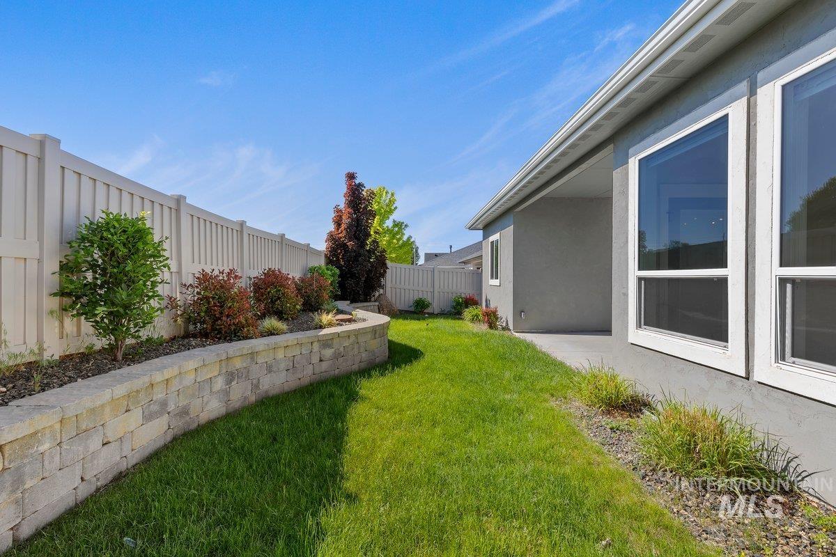 4602 S Selatir Way, Meridian, Idaho 83642, 3 Bedrooms, 2 Bathrooms, Residential For Sale, Price $610,000, 98986144
