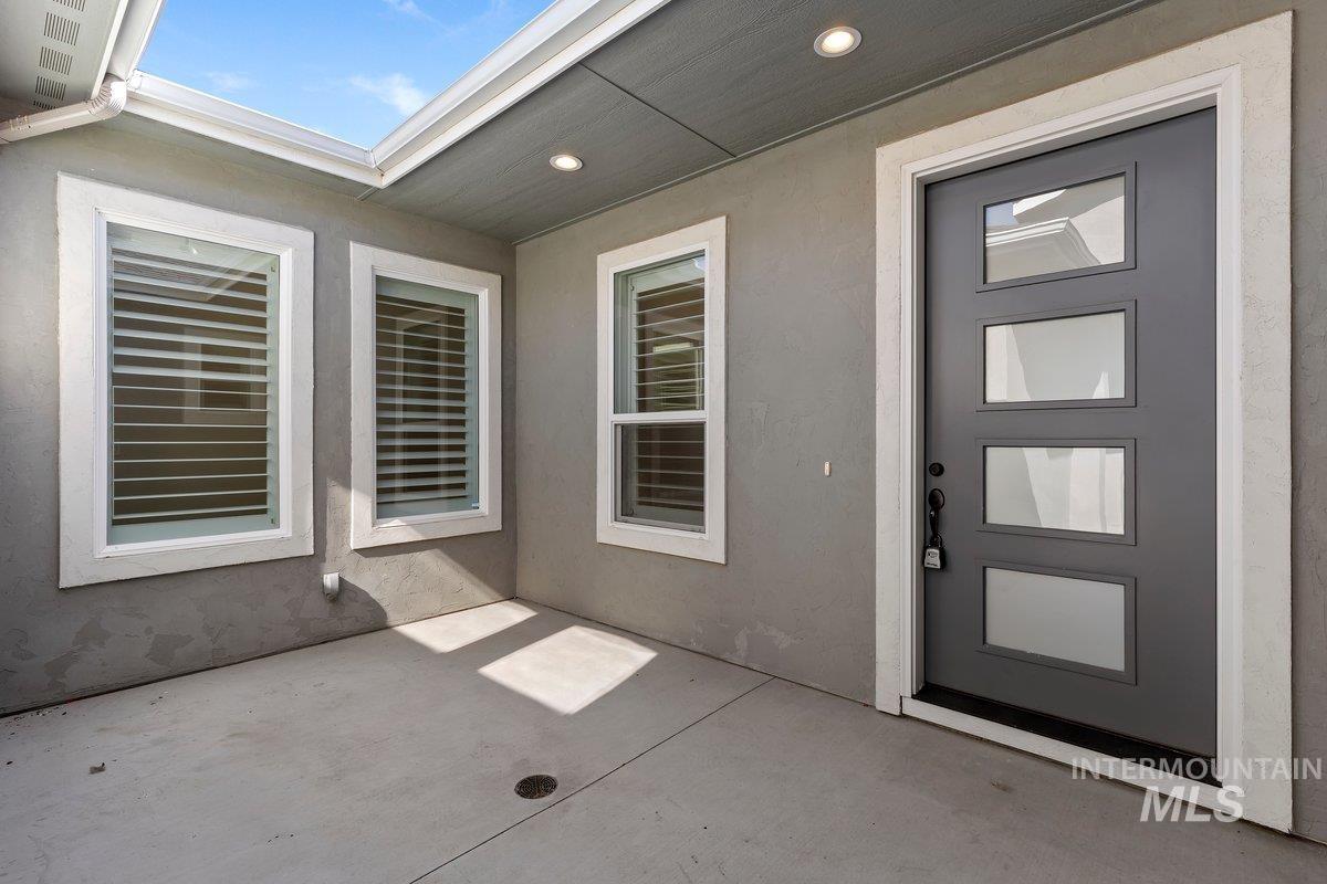 4602 S Selatir Way, Meridian, Idaho 83642, 3 Bedrooms, 2 Bathrooms, Residential For Sale, Price $610,000, 98986144