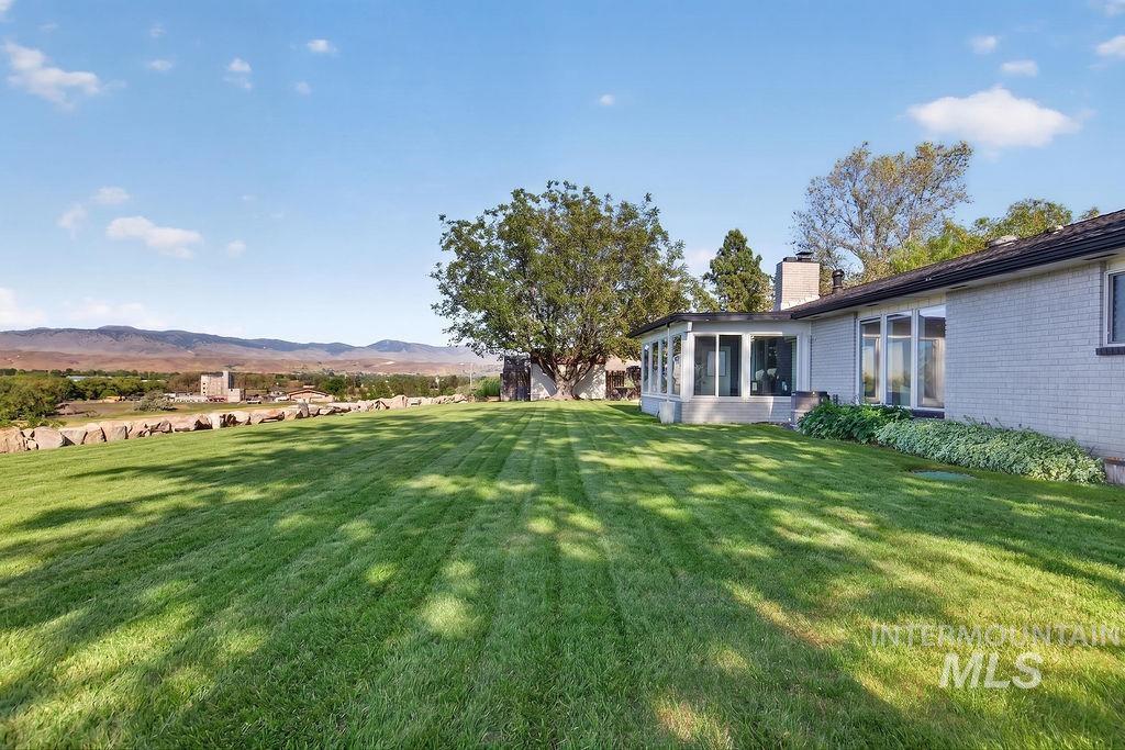 4230 E Chinden Blvd, Eagle, Idaho 83616-6483, 3 Bedrooms, 2 Bathrooms, Residential For Sale, Price $787,500, 98986145