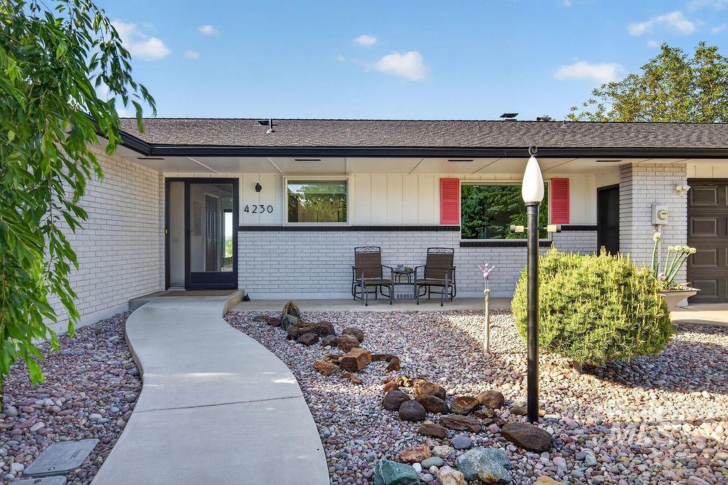 4230 E Chinden Blvd, Eagle, Idaho 83616-6483, 3 Bedrooms, 2 Bathrooms, Residential For Sale, Price $787,500, 98986145