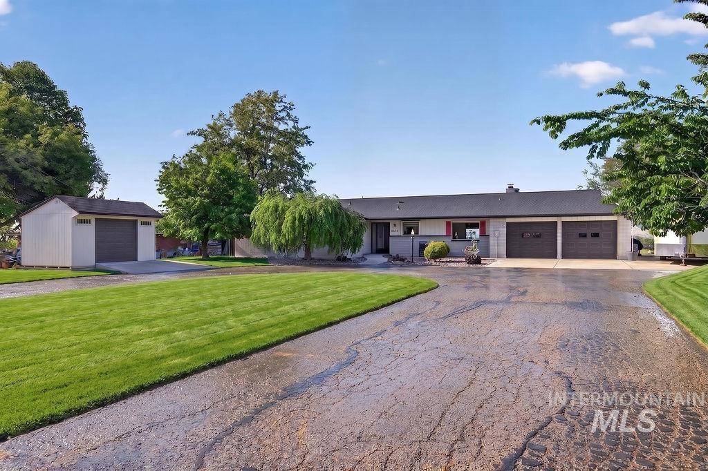 4230 E Chinden Blvd, Eagle, Idaho 83616-6483, 3 Bedrooms, 2 Bathrooms, Residential For Sale, Price $787,500, 98986145