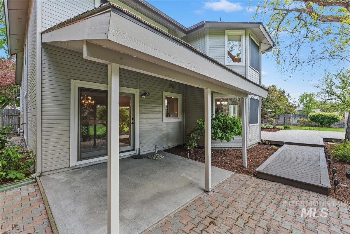 10070 Ironclad Court, Boise, Idaho 83704, 4 Bedrooms, 3 Bathrooms, Residential For Sale, Price $599,700, 98986146