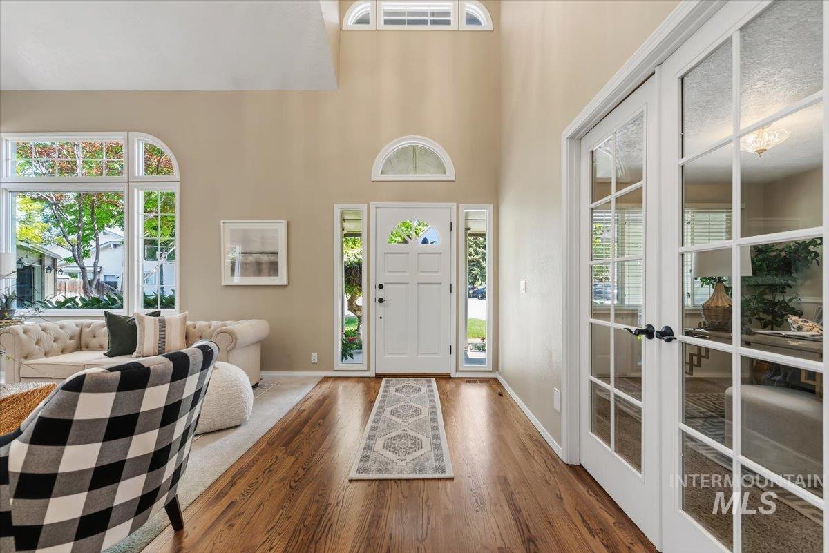 10070 Ironclad Court, Boise, Idaho 83704, 4 Bedrooms, 3 Bathrooms, Residential For Sale, Price $599,700, 98986146