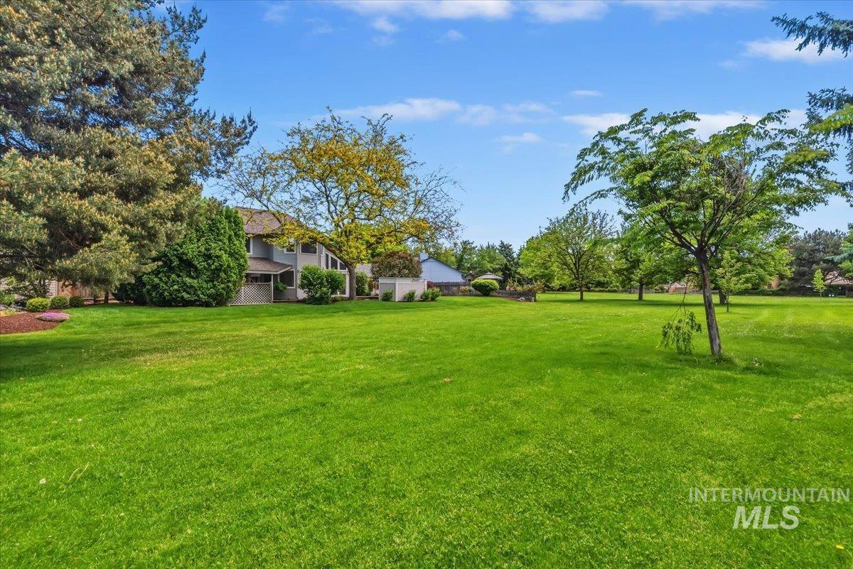 10070 Ironclad Court, Boise, Idaho 83704, 4 Bedrooms, 3 Bathrooms, Residential For Sale, Price $599,700, 98986146