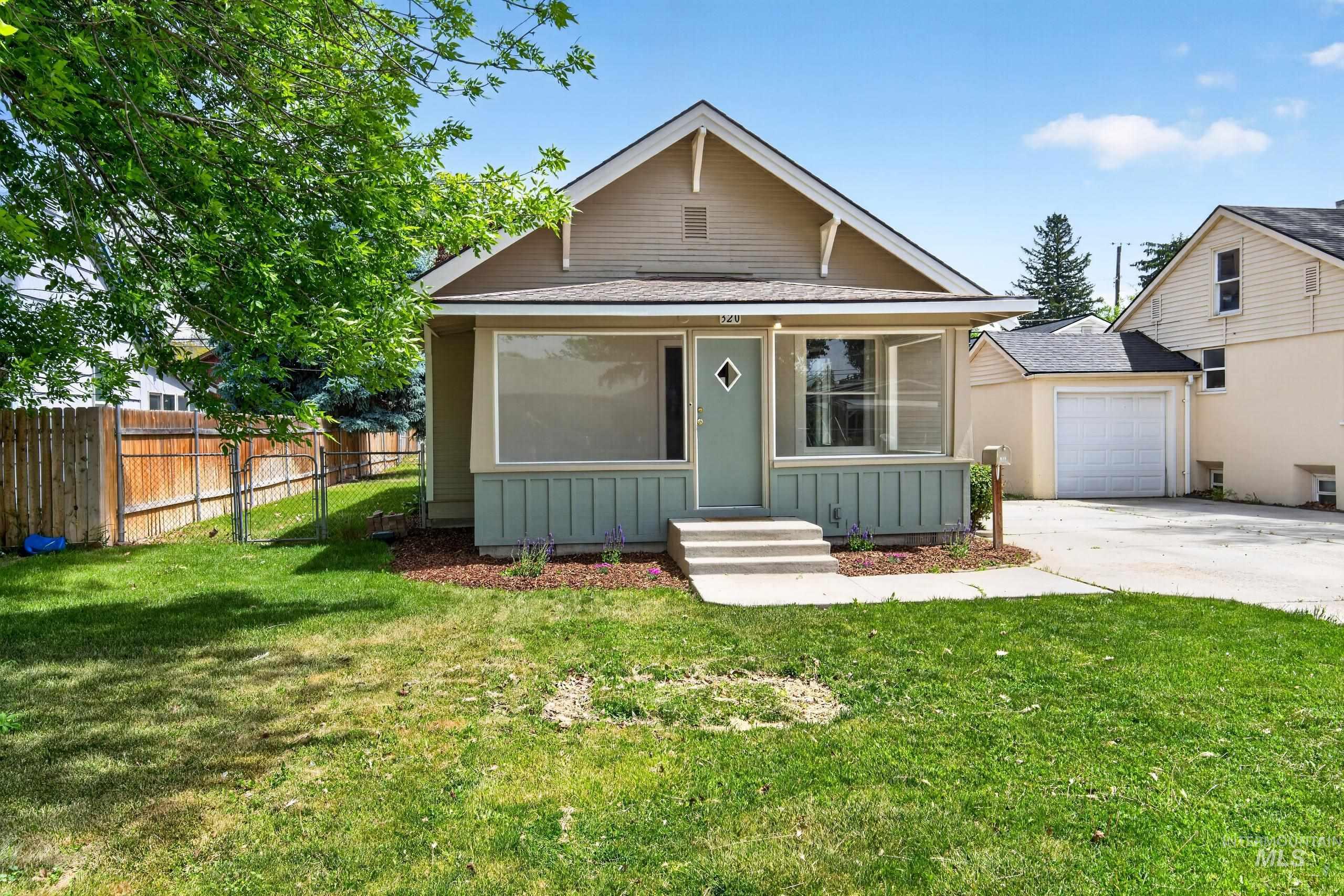 320 S Elder St, Nampa, Idaho 83686, 2 Bedrooms, 1 Bathroom, Residential For Sale, Price $324,900, 98986147