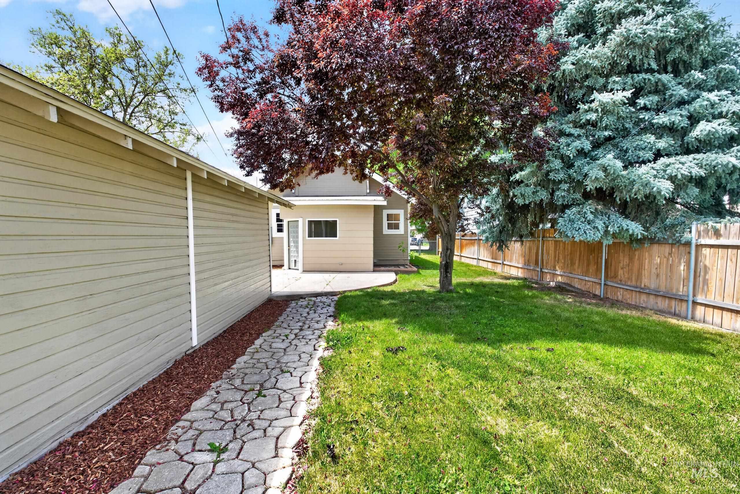 320 S Elder St, Nampa, Idaho 83686, 2 Bedrooms, 1 Bathroom, Residential For Sale, Price $324,900, 98986147