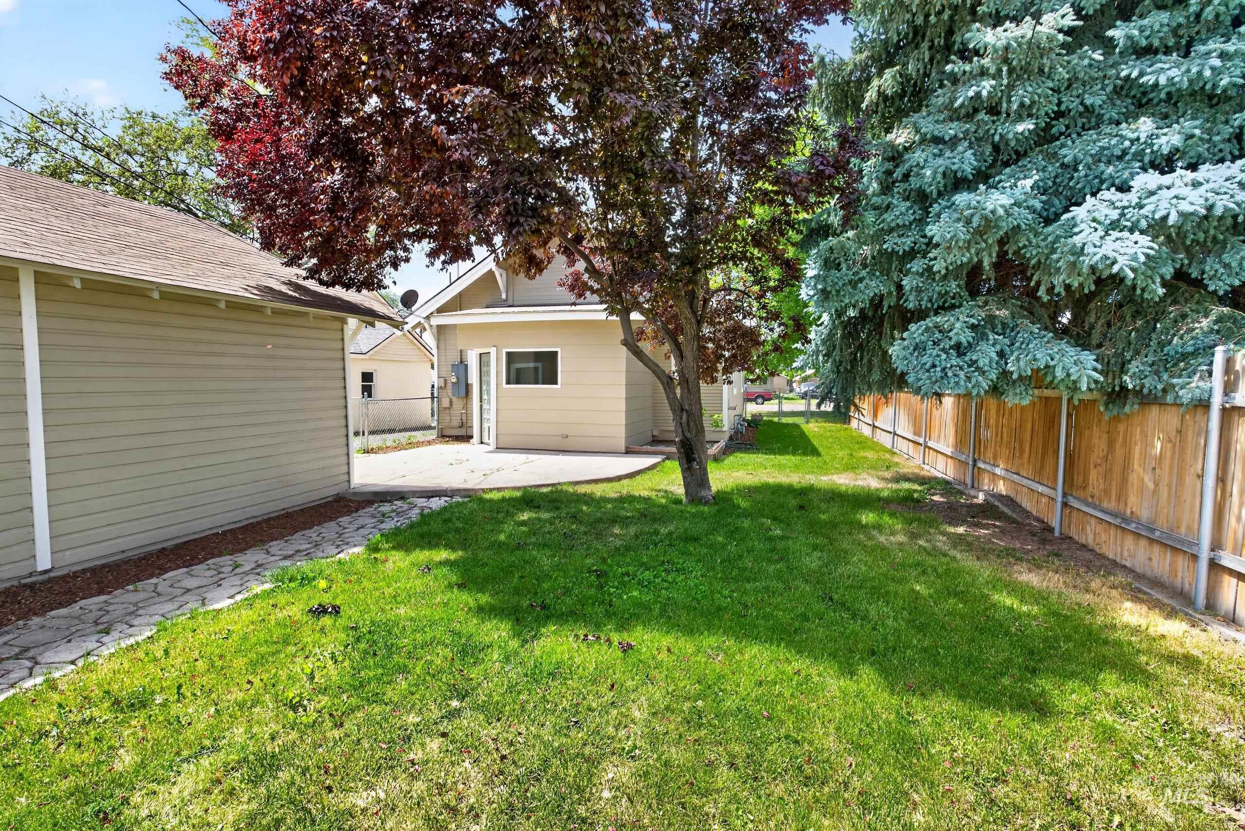 320 S Elder St, Nampa, Idaho 83686, 2 Bedrooms, 1 Bathroom, Residential For Sale, Price $324,900, 98986147