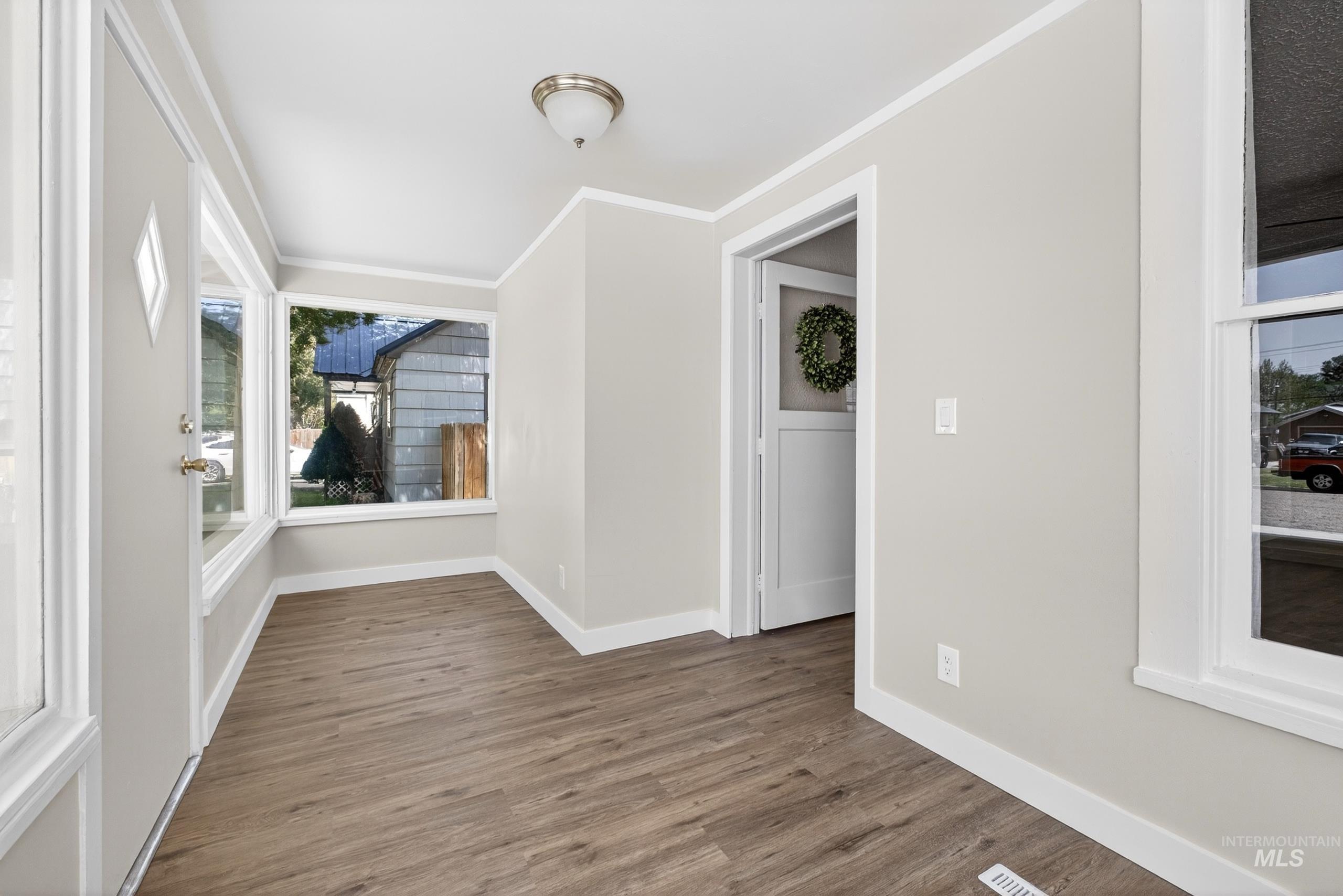 320 S Elder St, Nampa, Idaho 83686, 2 Bedrooms, 1 Bathroom, Residential For Sale, Price $324,900, 98986147