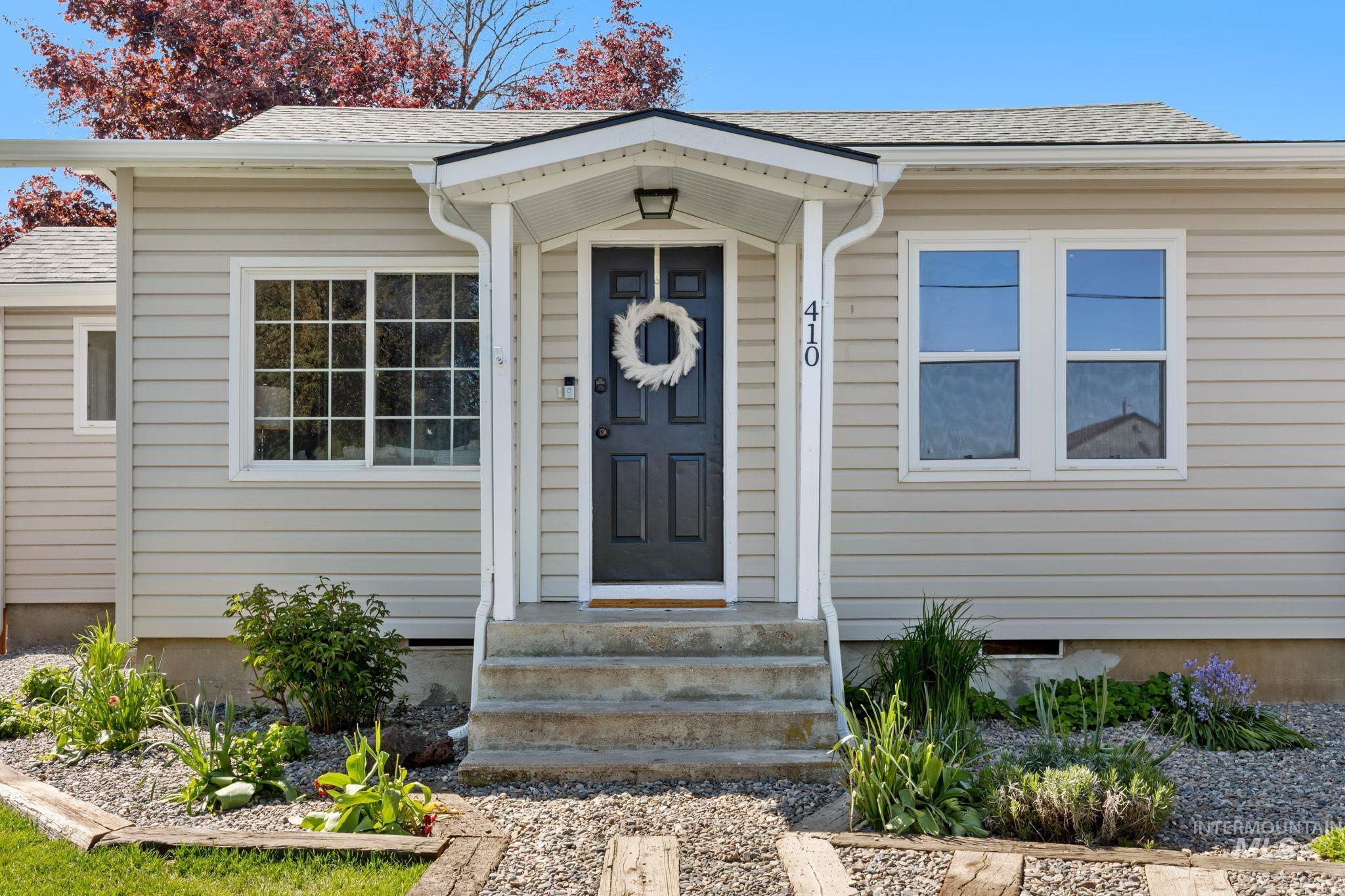 410 W 1st, Fruitland, Idaho 83619, 2 Bedrooms, 1 Bathroom, Residential For Sale, Price $329,000, 98986148