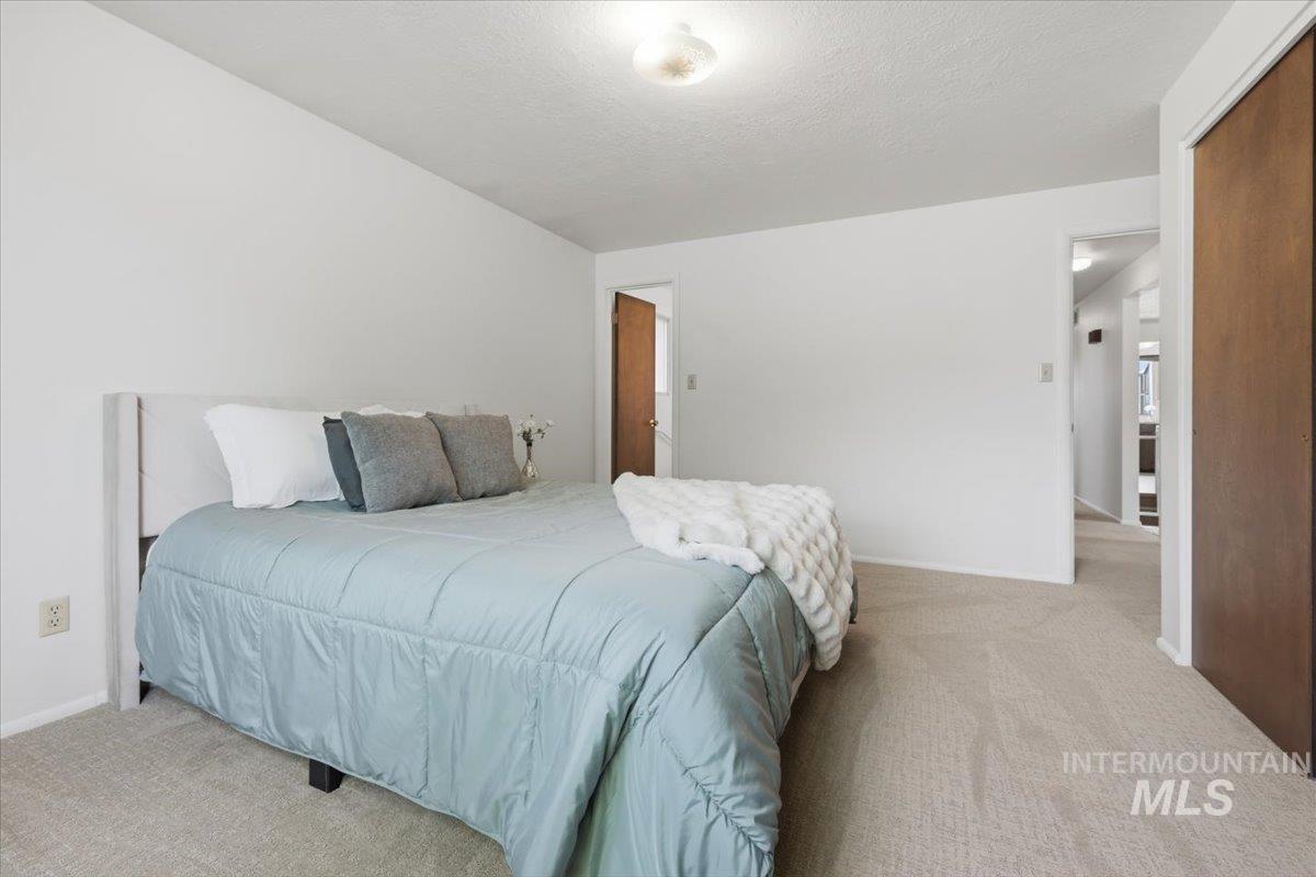 8315 W Valley View Dr, Boise, Idaho 83704, 4 Bedrooms, 2 Bathrooms, Residential For Sale, Price $600,000, 98986149