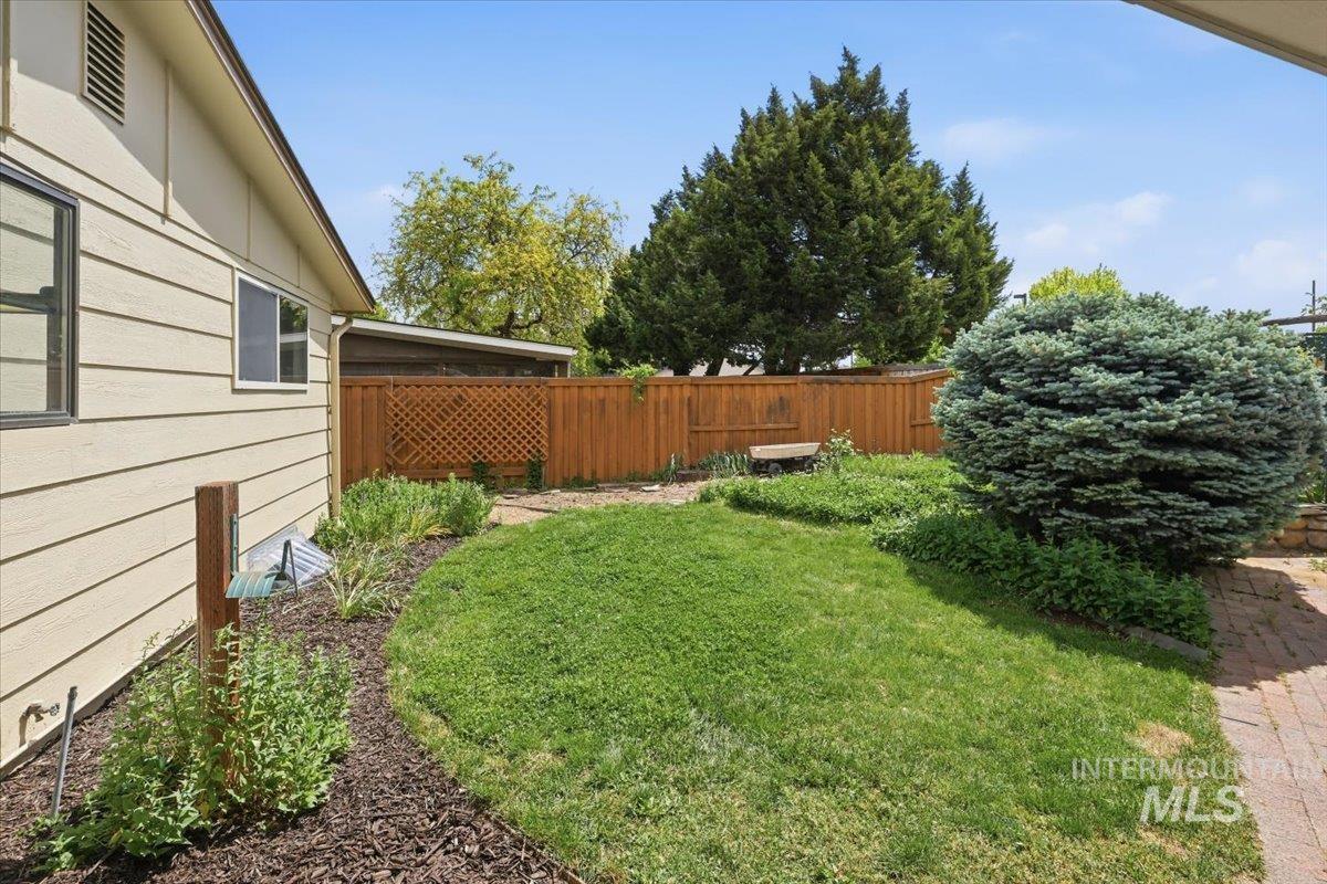 8315 W Valley View Dr, Boise, Idaho 83704, 4 Bedrooms, 2 Bathrooms, Residential For Sale, Price $600,000, 98986149