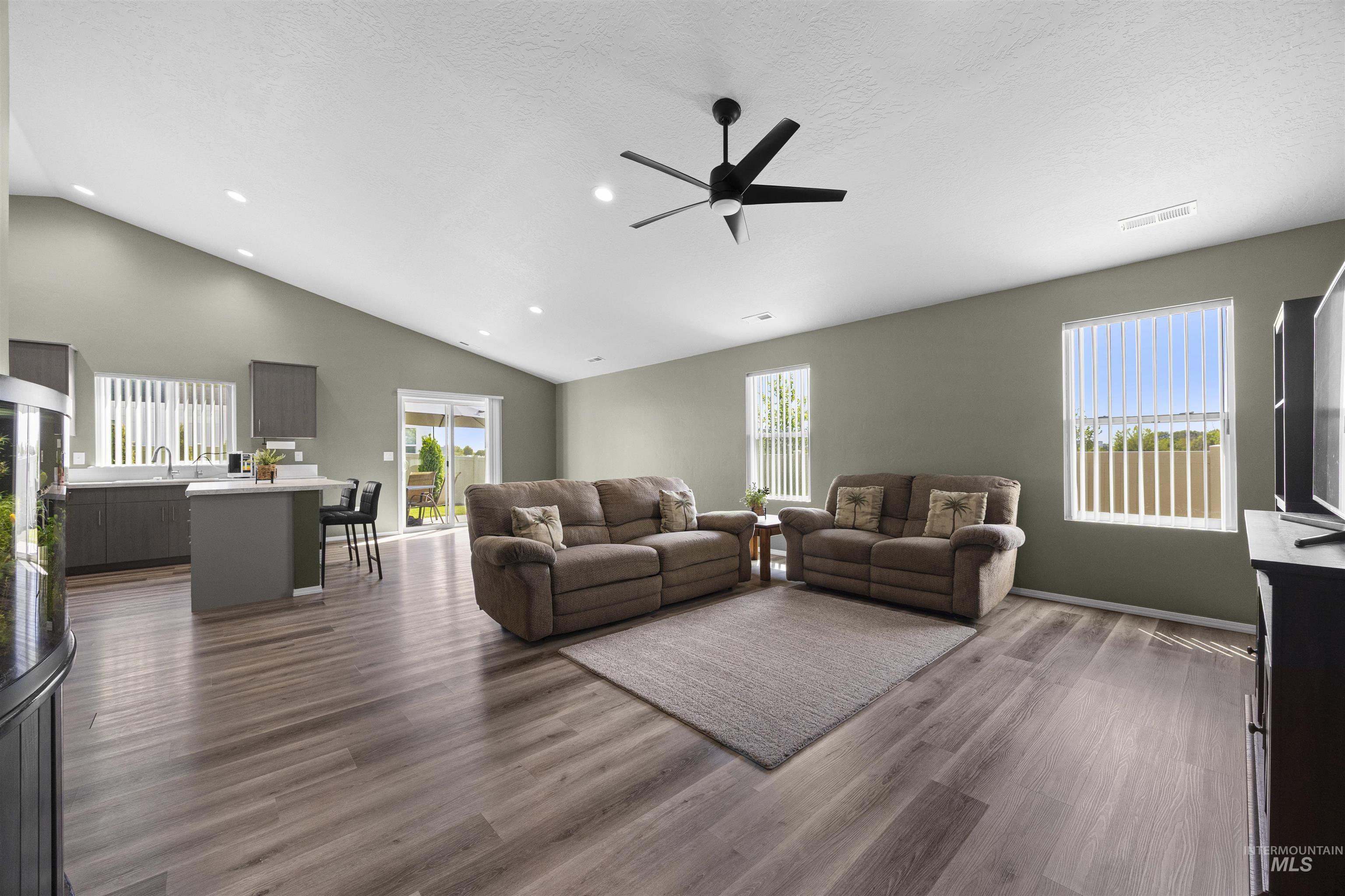 4914 Endicott Dr, Caldwell, Idaho 86605, 4 Bedrooms, 2 Bathrooms, Residential For Sale, Price $424,990,MLS 98986151