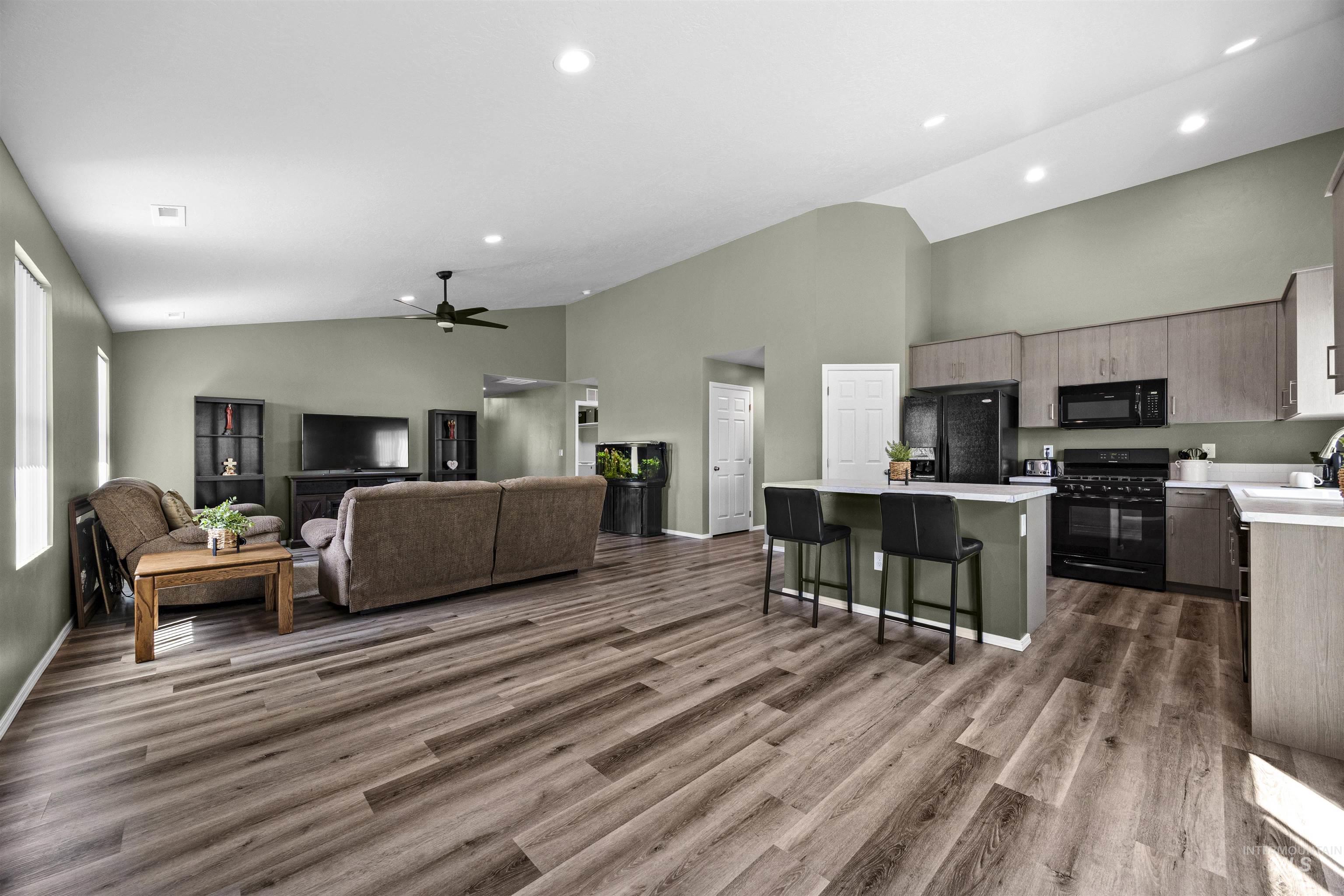4914 Endicott Dr, Caldwell, Idaho 86605, 4 Bedrooms, 2 Bathrooms, Residential For Sale, Price $424,990, 98986151