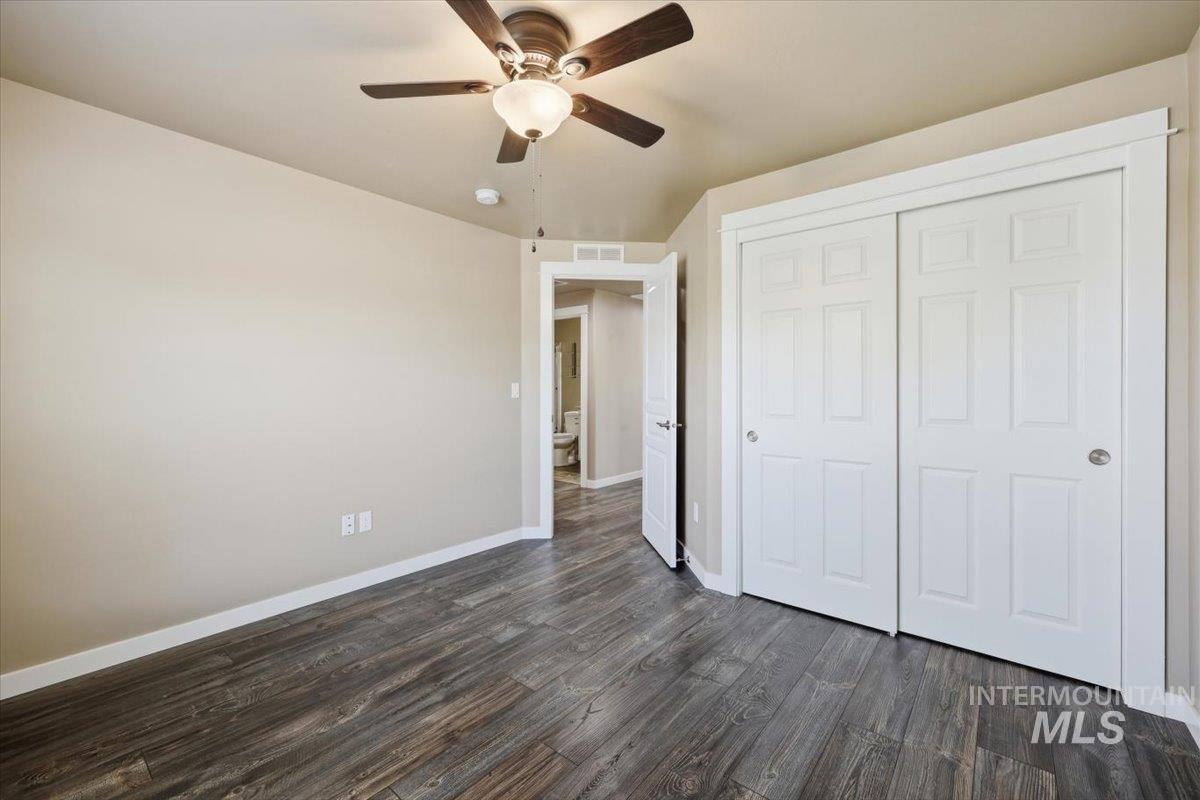 519 W Thornwood, Nampa, Idaho 83686, 3 Bedrooms, 2 Bathrooms, Residential For Sale, Price $469,900, 98986155