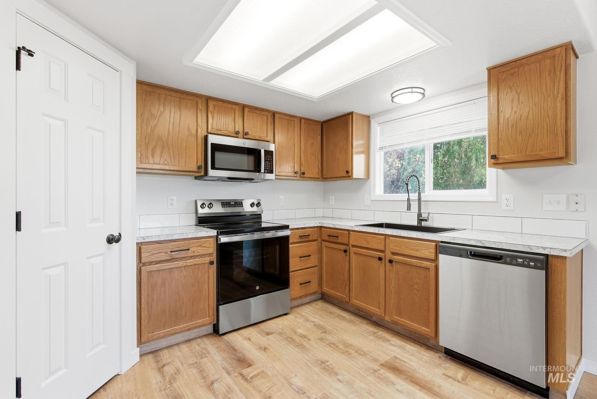 909 Settlers Dr, Caldwell, Idaho 83607, 3 Bedrooms, 2 Bathrooms, Residential For Sale, Price $349,900, 98986156
