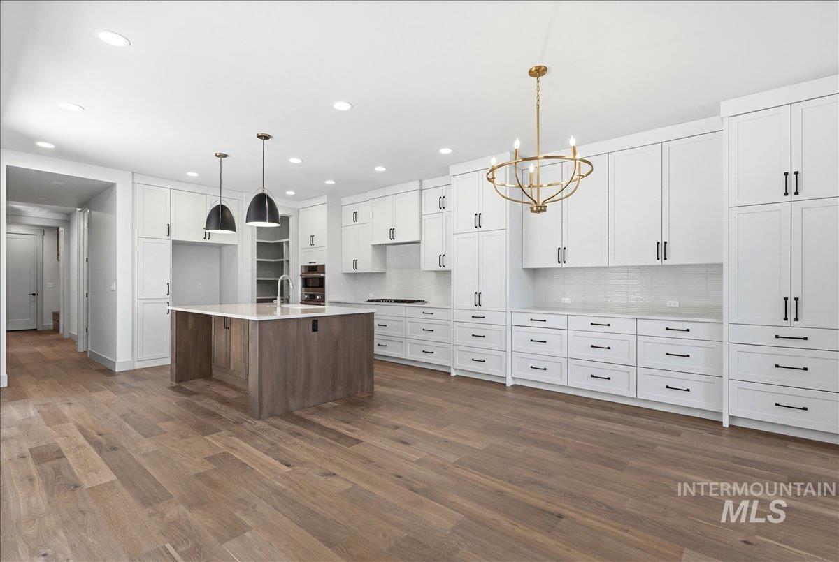 6121 S Apex Ave, Meridian, Idaho 83642, 3 Bedrooms, 2.5 Bathrooms, Residential For Sale, Price $724,900, 98986157