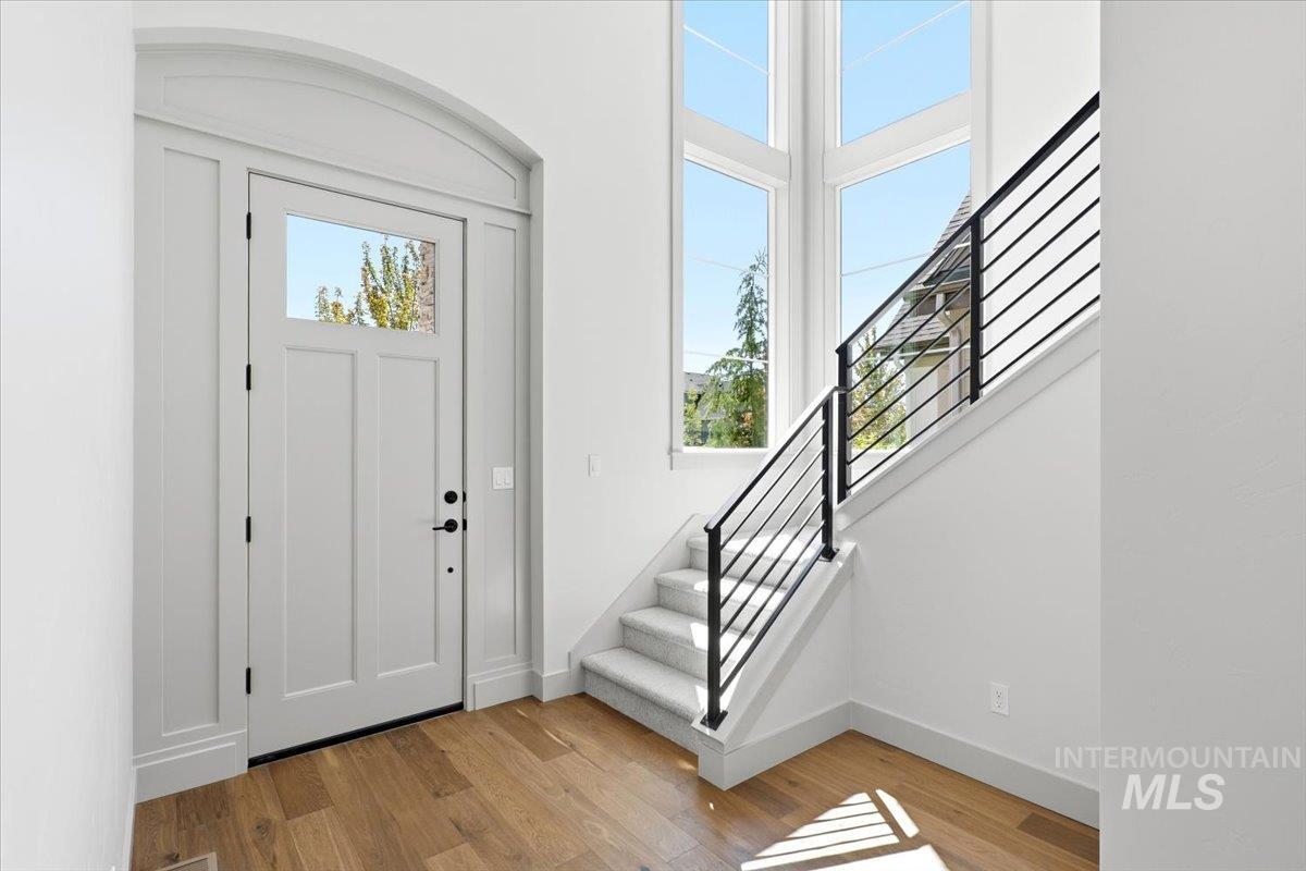 6121 S Apex Ave, Meridian, Idaho 83642, 3 Bedrooms, 2.5 Bathrooms, Residential For Sale, Price $724,900, 98986157