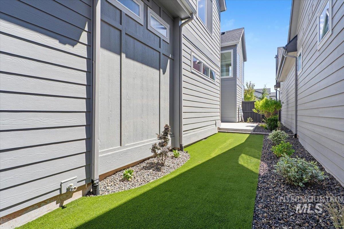 6121 S Apex Ave, Meridian, Idaho 83642, 3 Bedrooms, 2.5 Bathrooms, Residential For Sale, Price $724,900, 98986157