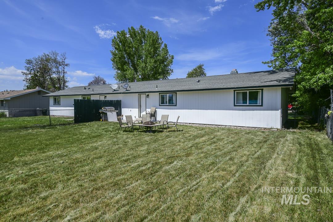 1281 W Owyhee St, Kuna, Idaho 83634, 2 Bedrooms, 1 Bathroom, Residential Income For Sale, Price $449,900, 98986159