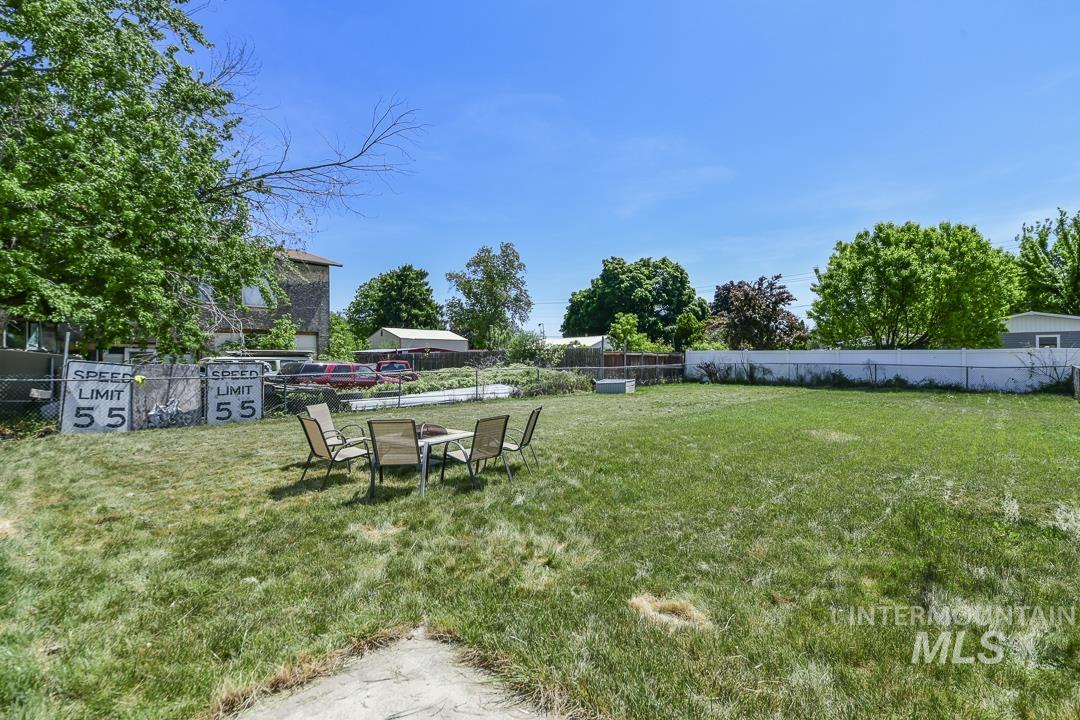 1281 W Owyhee St, Kuna, Idaho 83634, 2 Bedrooms, 1 Bathroom, Residential Income For Sale, Price $449,900, 98986159