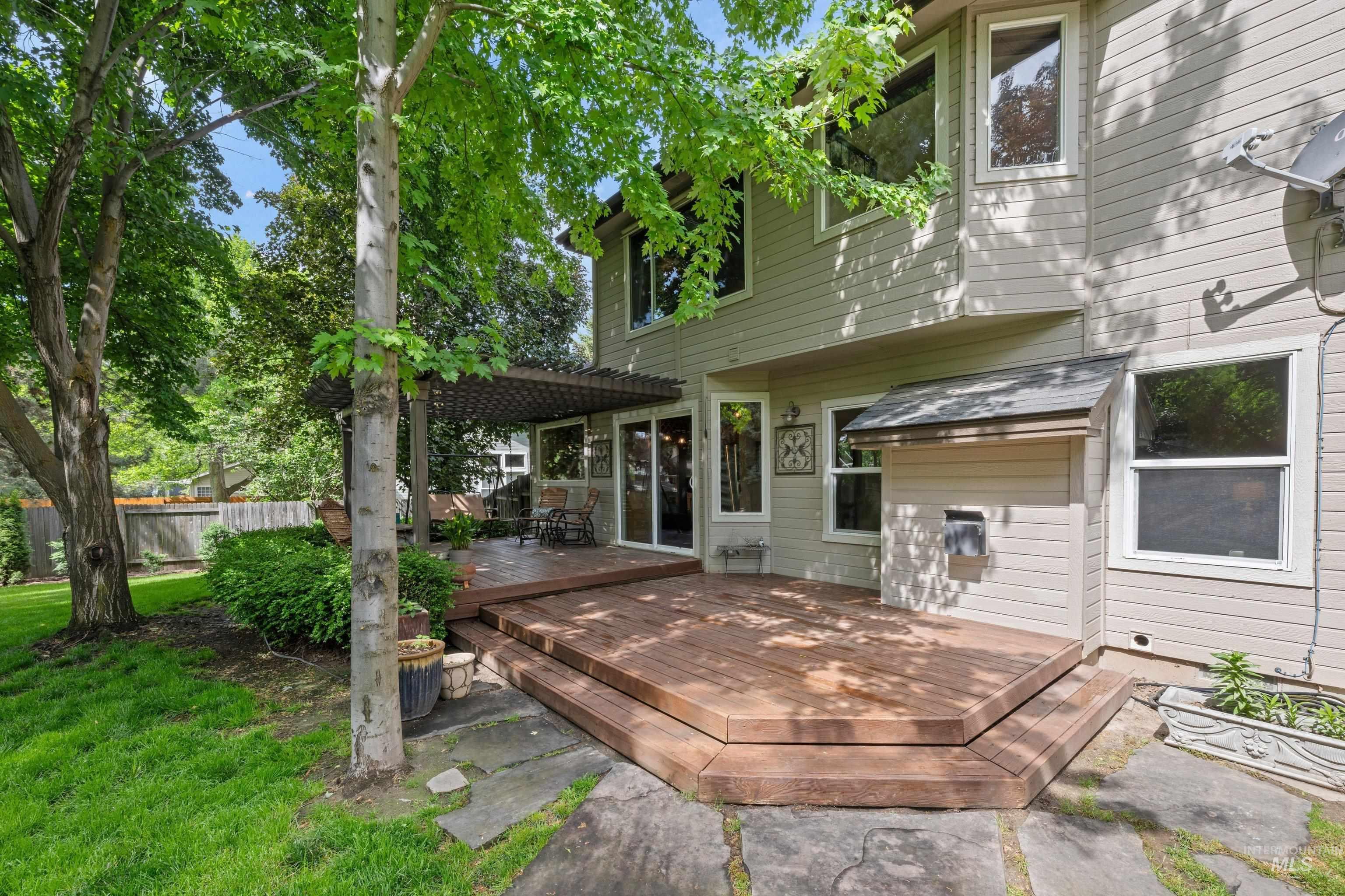 2455 E Heathfield Ct., Eagle, Idaho 83616, 4 Bedrooms, 2.5 Bathrooms, Residential For Sale, Price $674,990, 98986160