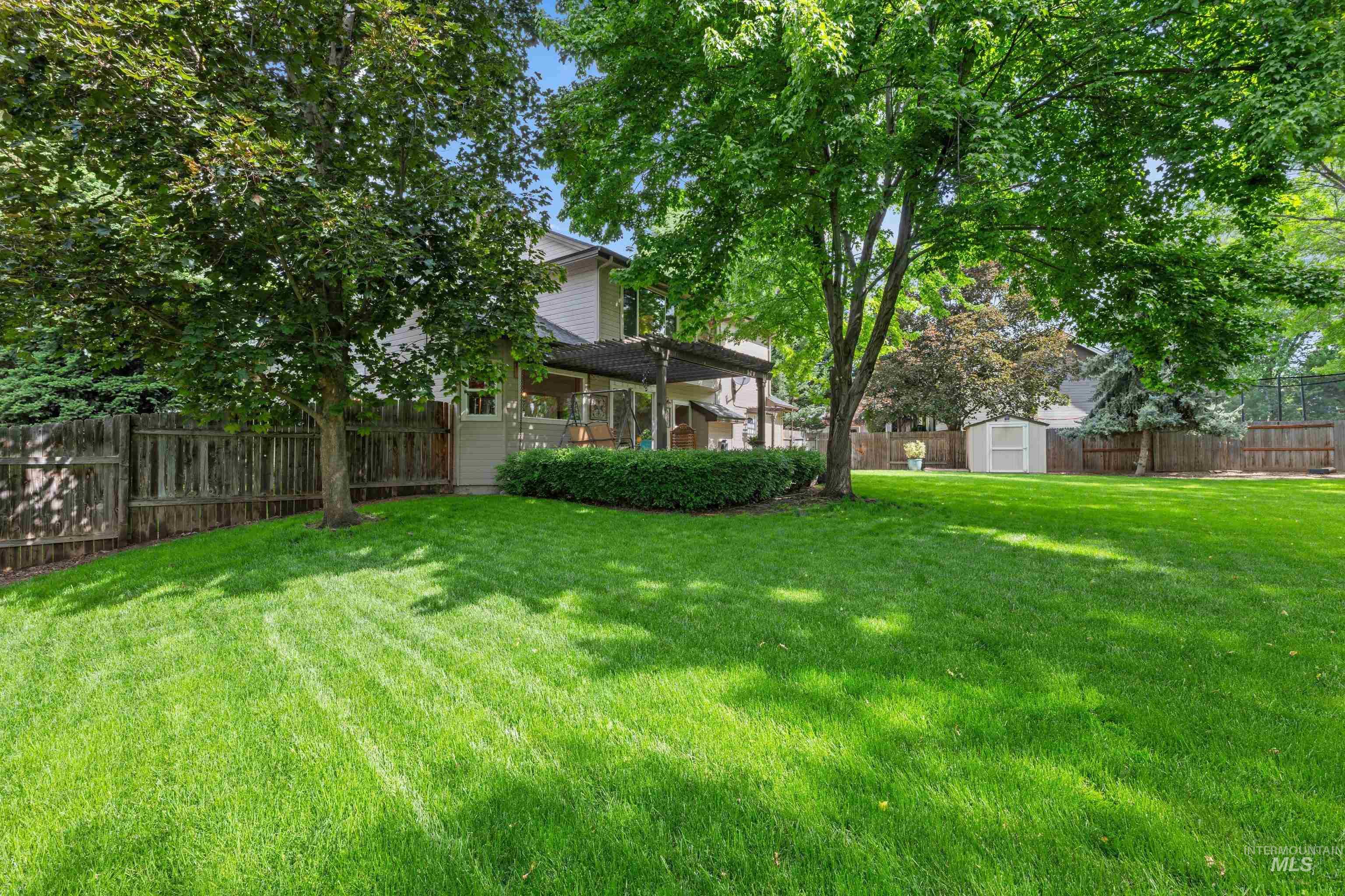 2455 E Heathfield Ct., Eagle, Idaho 83616, 4 Bedrooms, 2.5 Bathrooms, Residential For Sale, Price $674,990, 98986160