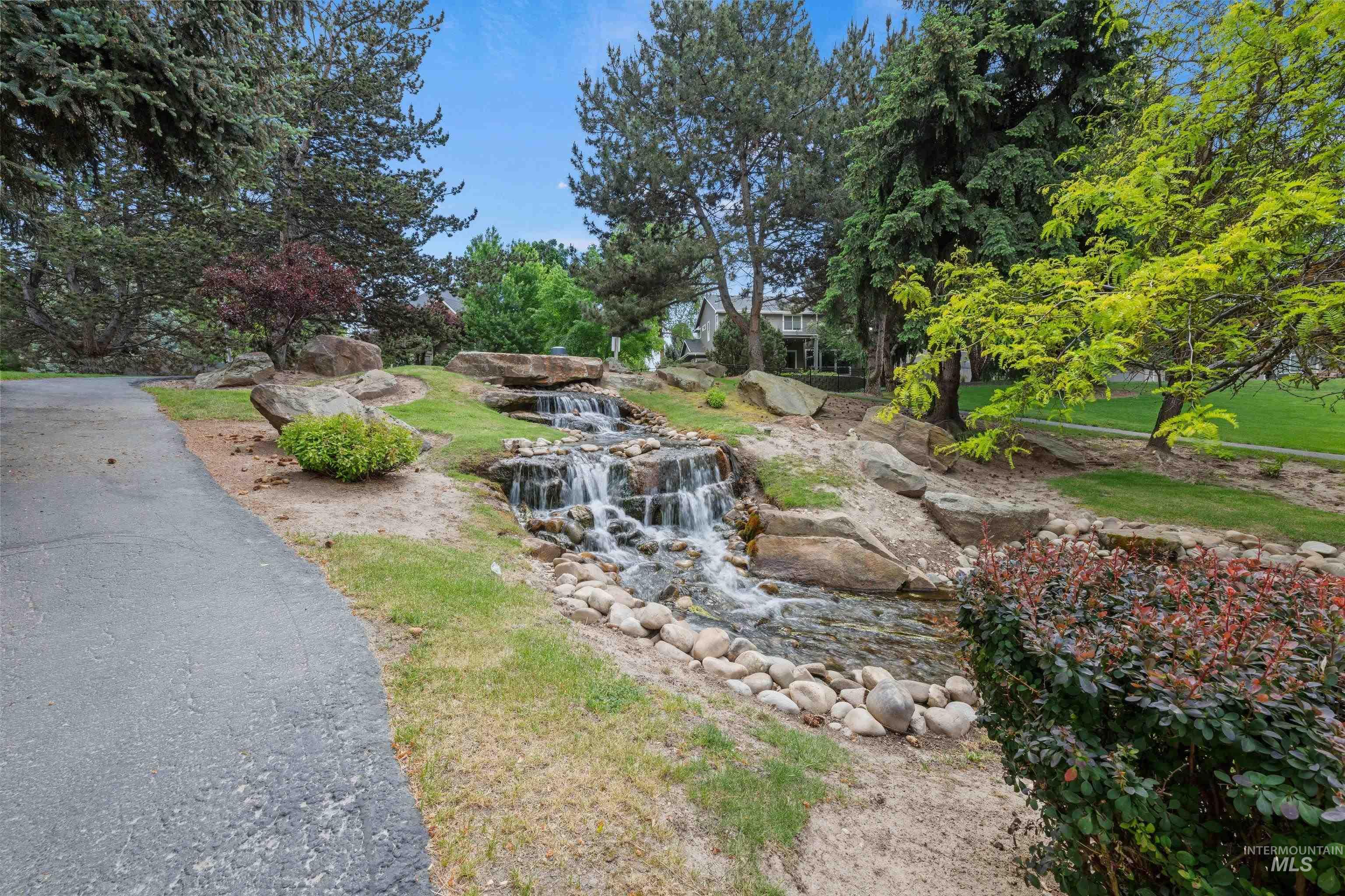 2455 E Heathfield Ct., Eagle, Idaho 83616, 4 Bedrooms, 2.5 Bathrooms, Residential For Sale, Price $674,990, 98986160