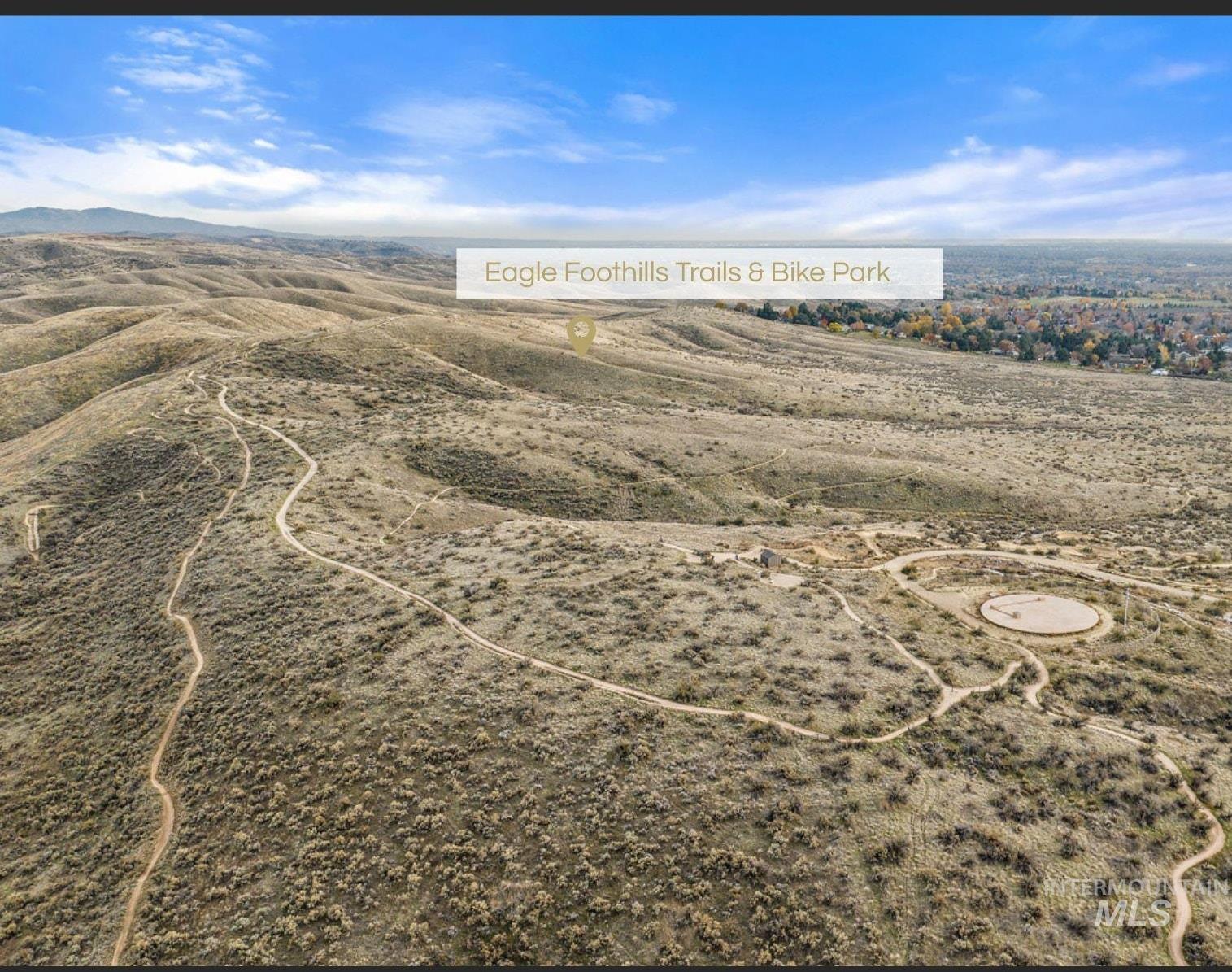 2455 E Heathfield Ct., Eagle, Idaho 83616, 4 Bedrooms, 2.5 Bathrooms, Residential For Sale, Price $674,990, 98986160