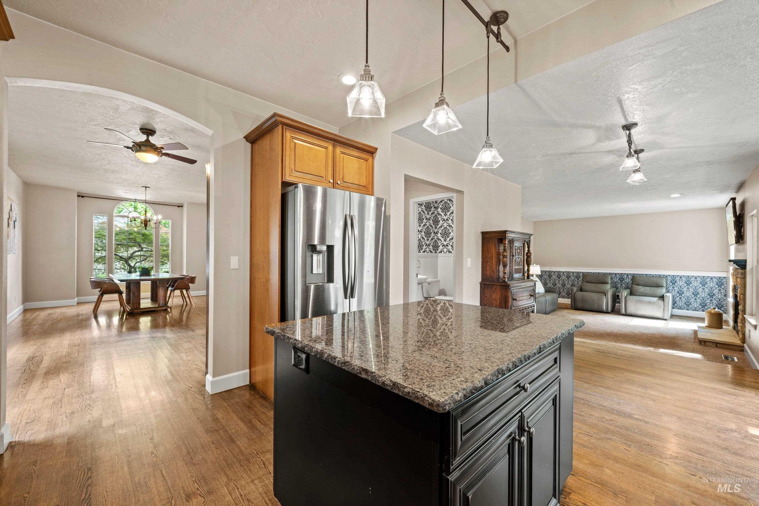 2455 E Heathfield Ct., Eagle, Idaho 83616, 4 Bedrooms, 2.5 Bathrooms, Residential For Sale, Price $674,990, 98986160