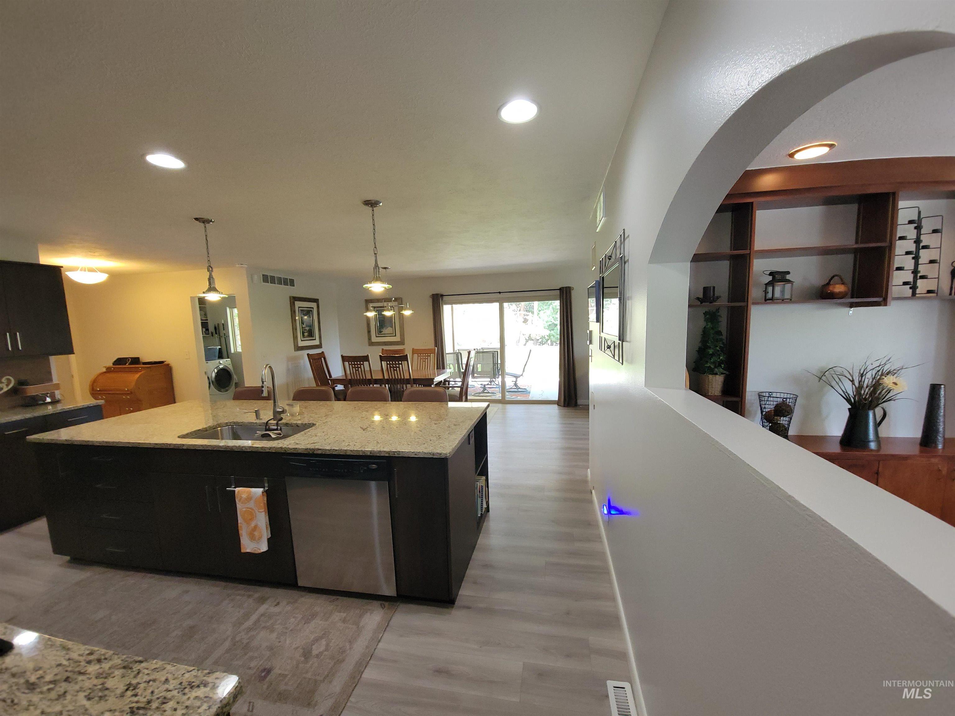 3100 N Ridgeway, Boise, Idaho 83702, 3 Bedrooms, 2 Bathrooms, Residential For Sale, Price $900,000, 98986162