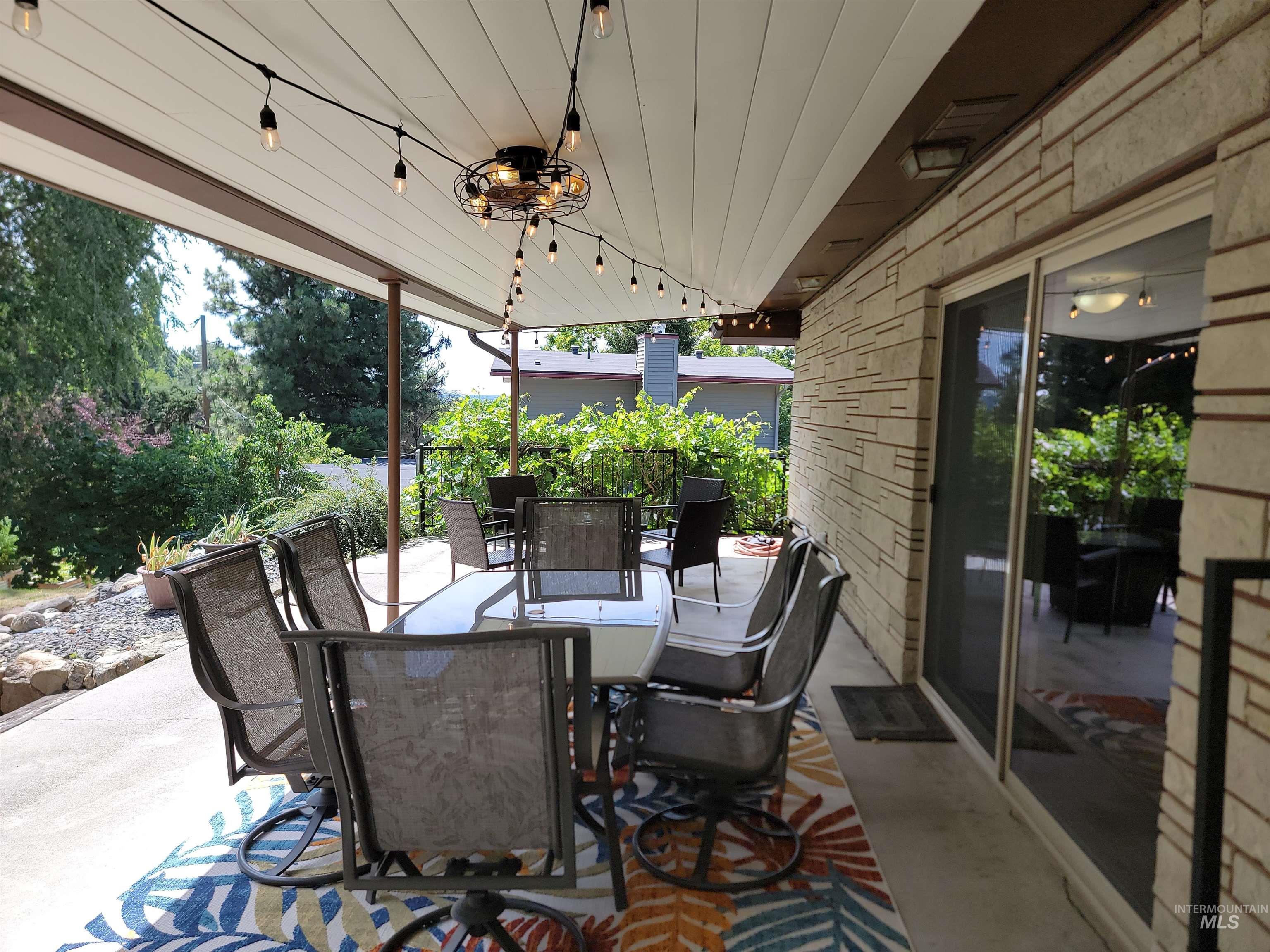 3100 N Ridgeway, Boise, Idaho 83702, 3 Bedrooms, 2 Bathrooms, Residential For Sale, Price $900,000, 98986162