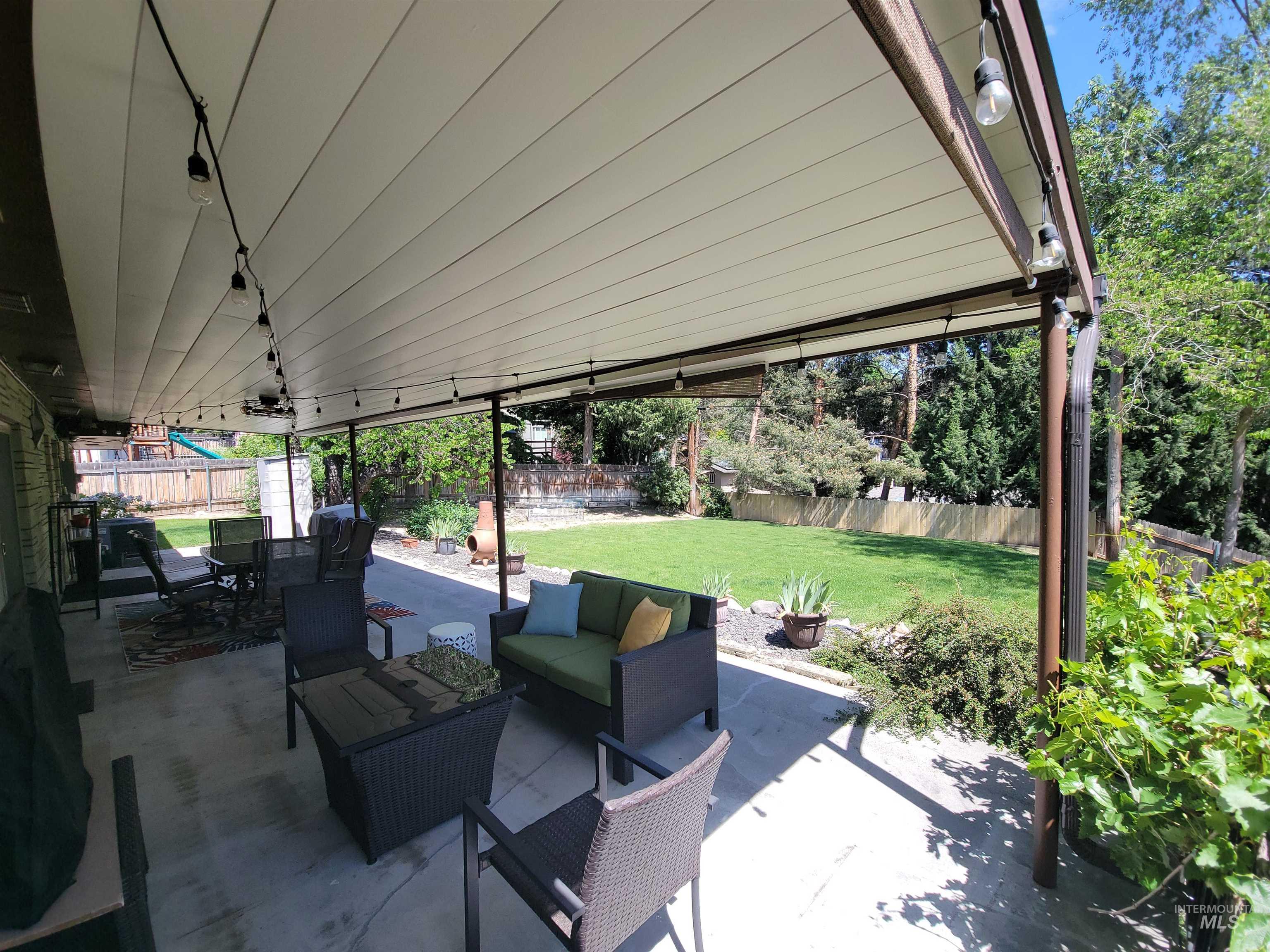 3100 N Ridgeway, Boise, Idaho 83702, 3 Bedrooms, 2 Bathrooms, Residential For Sale, Price $900,000, 98986162