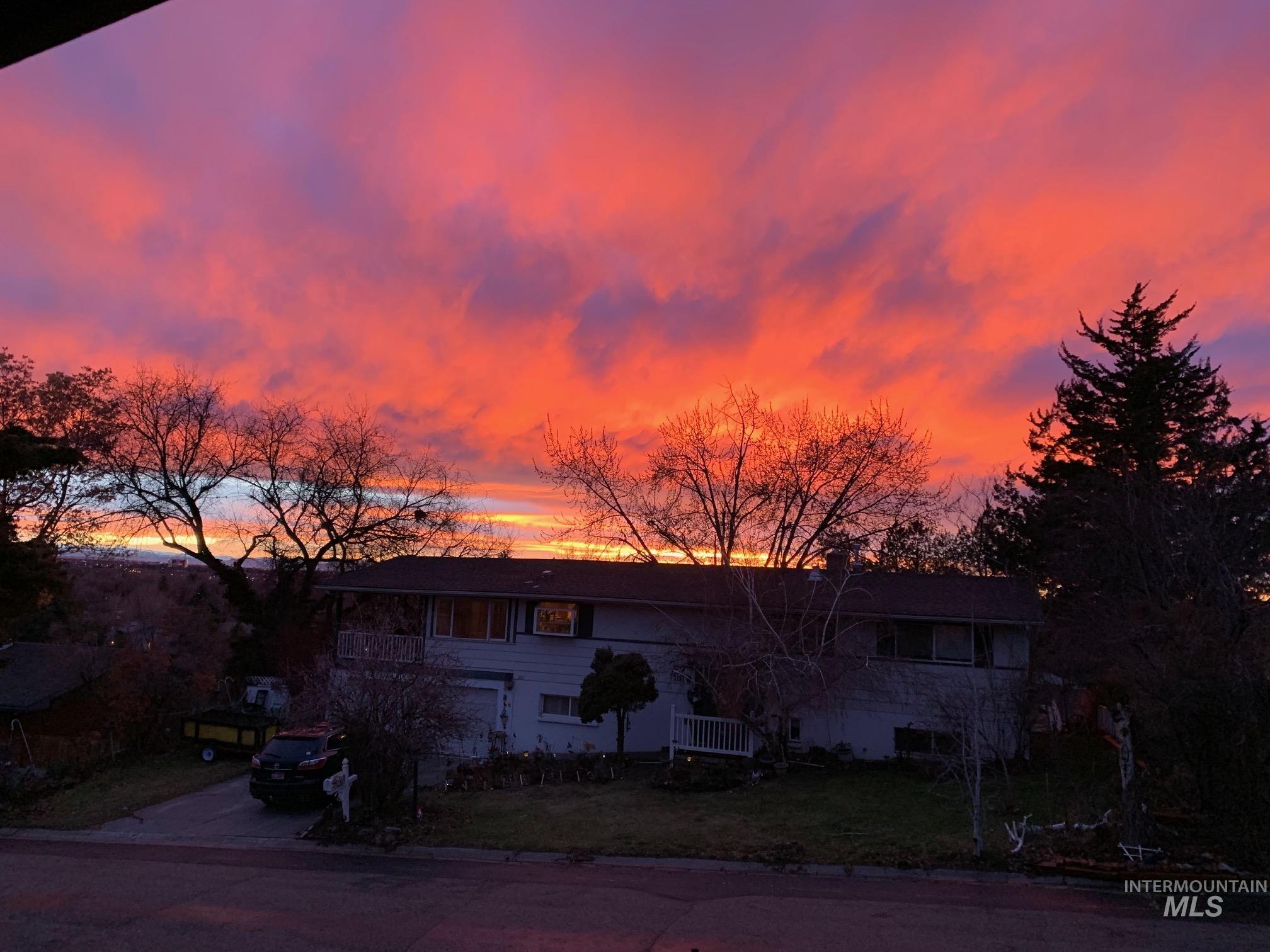 3100 N Ridgeway, Boise, Idaho 83702, 3 Bedrooms, 2 Bathrooms, Residential For Sale, Price $900,000, 98986162