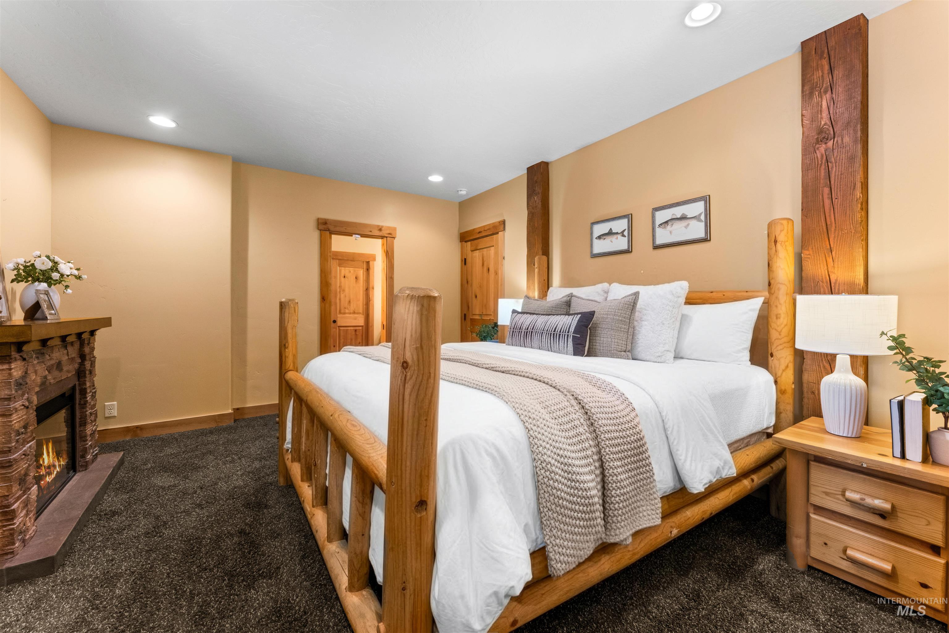 450 Blackhawk Lake Dr, McCall, Idaho 83638, 6 Bedrooms, 5.5 Bathrooms, Residential For Sale, Price $2,497,000, 98986163